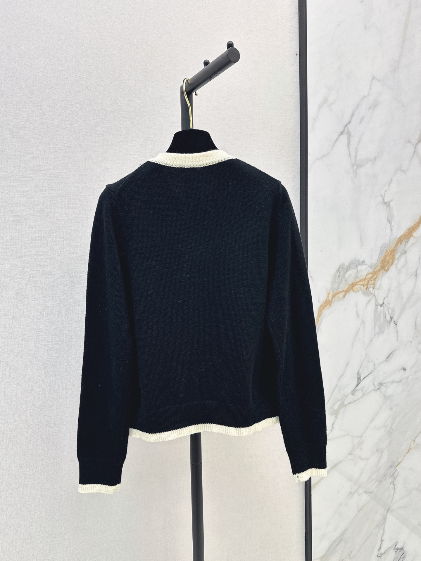 Chan 26fw cashmere knit cardigan