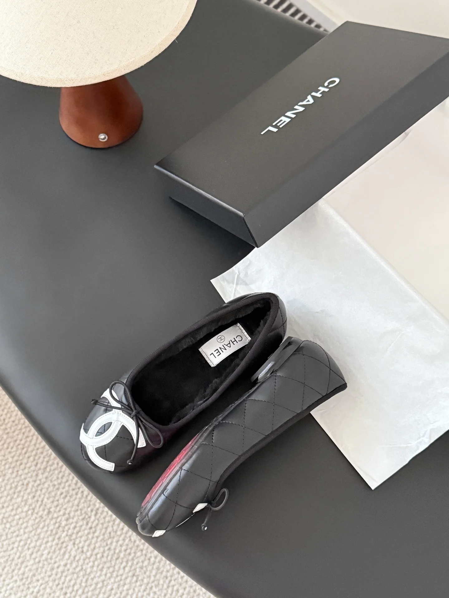Chan 25fw fleece lined flats