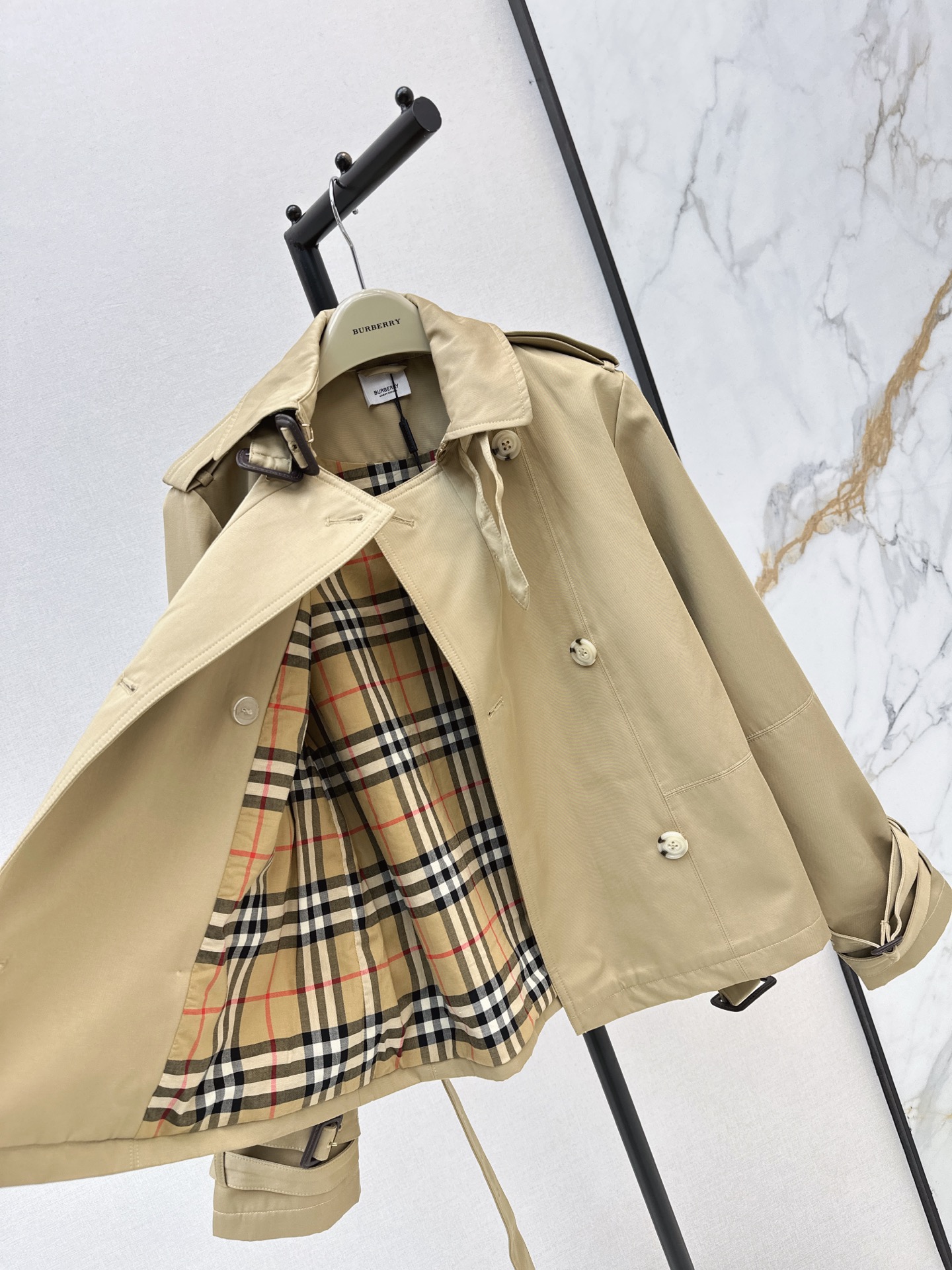 Bur 26fw cropped trench coats
