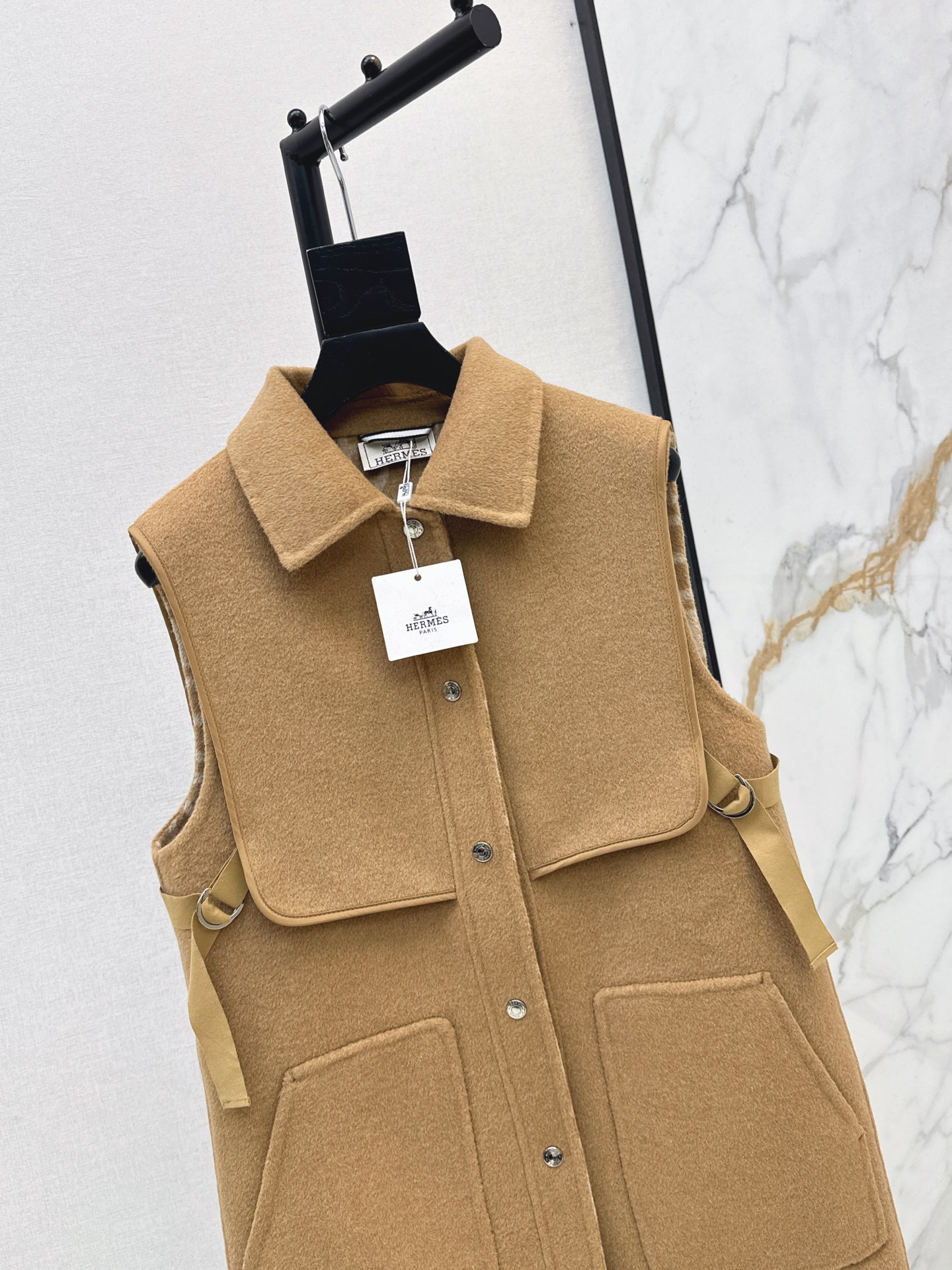 Her 26fw cashmere vest jacket