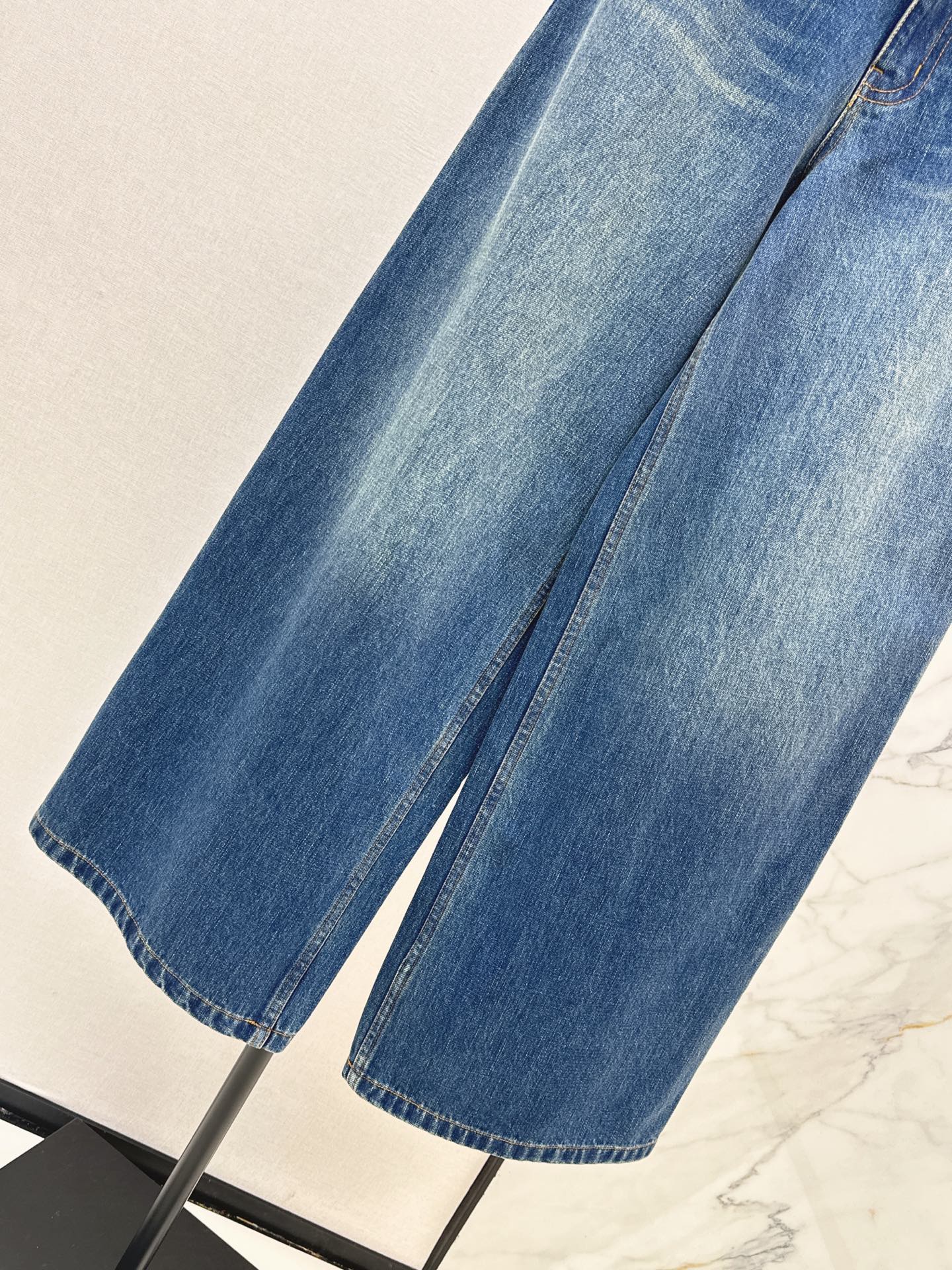 Chol 26fw straight-leg jeans