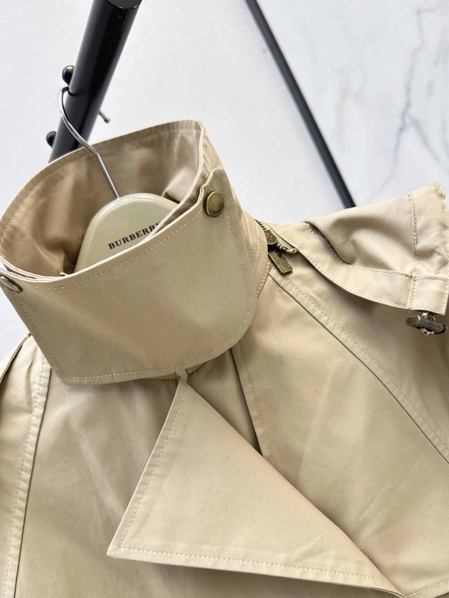 Bur 26fw cropped drawstring hooded trench coats