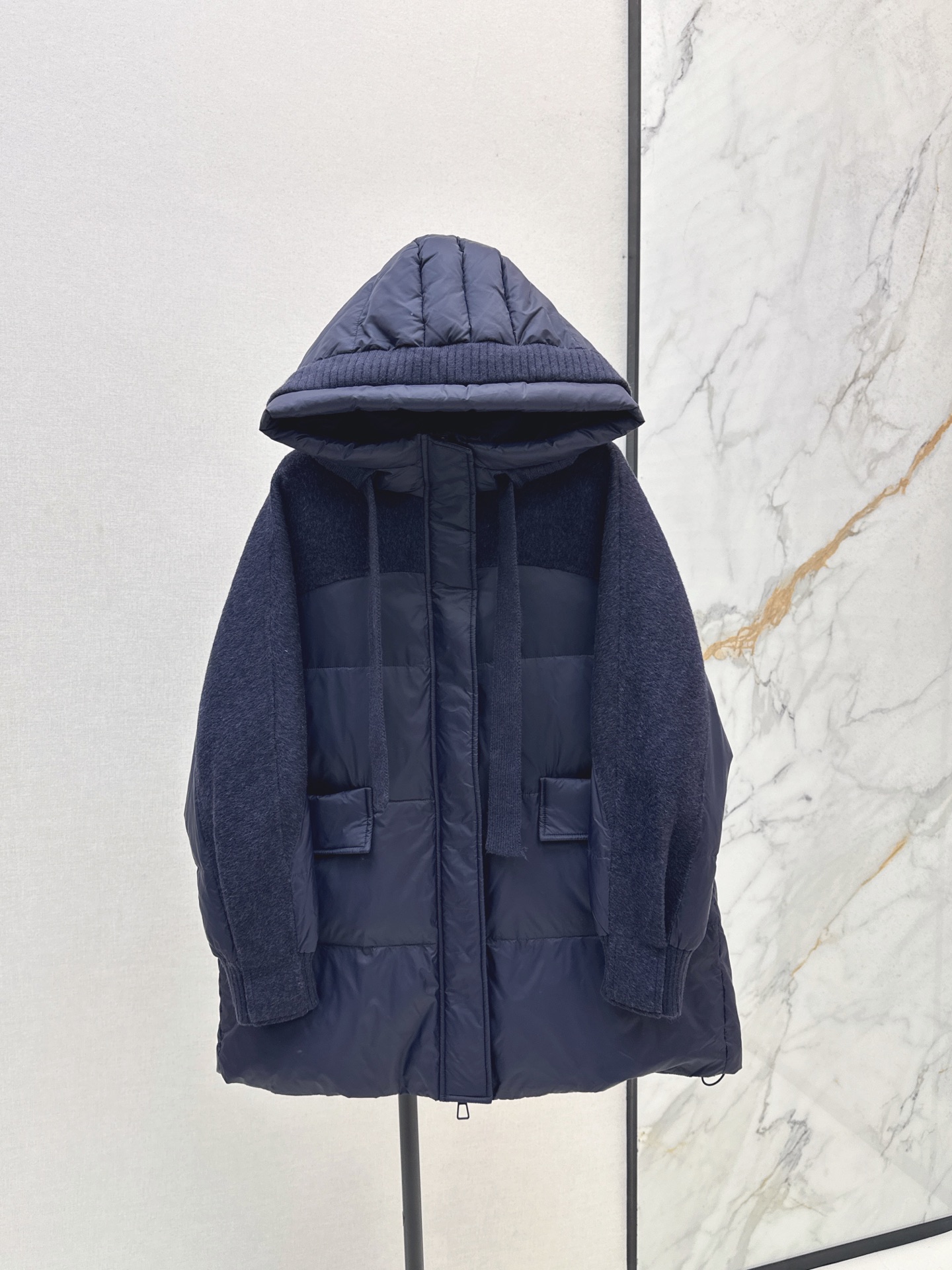 Max 26fw knit contract hooded down jacket