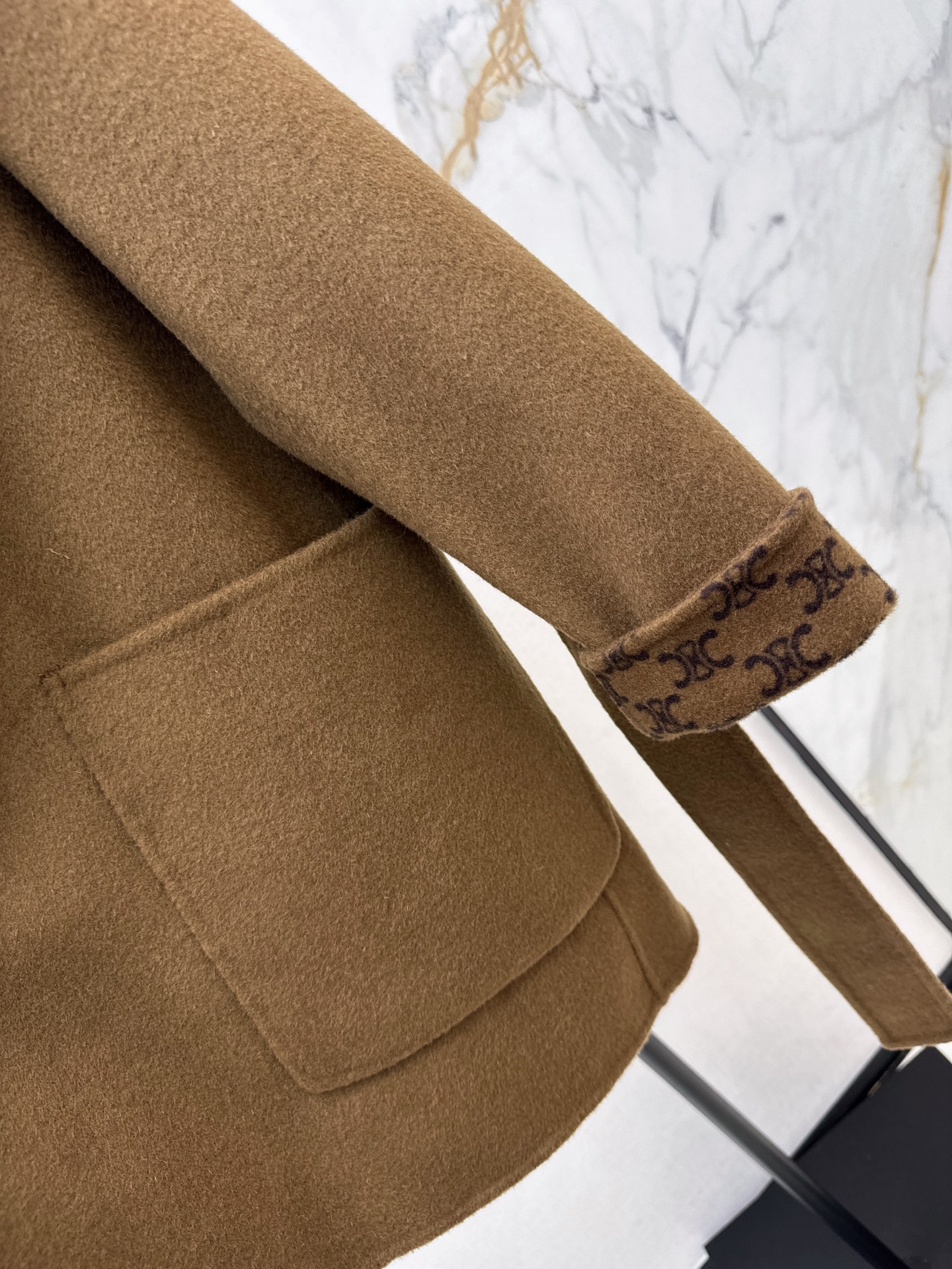 Celi 26fw cropped woolen overcoast