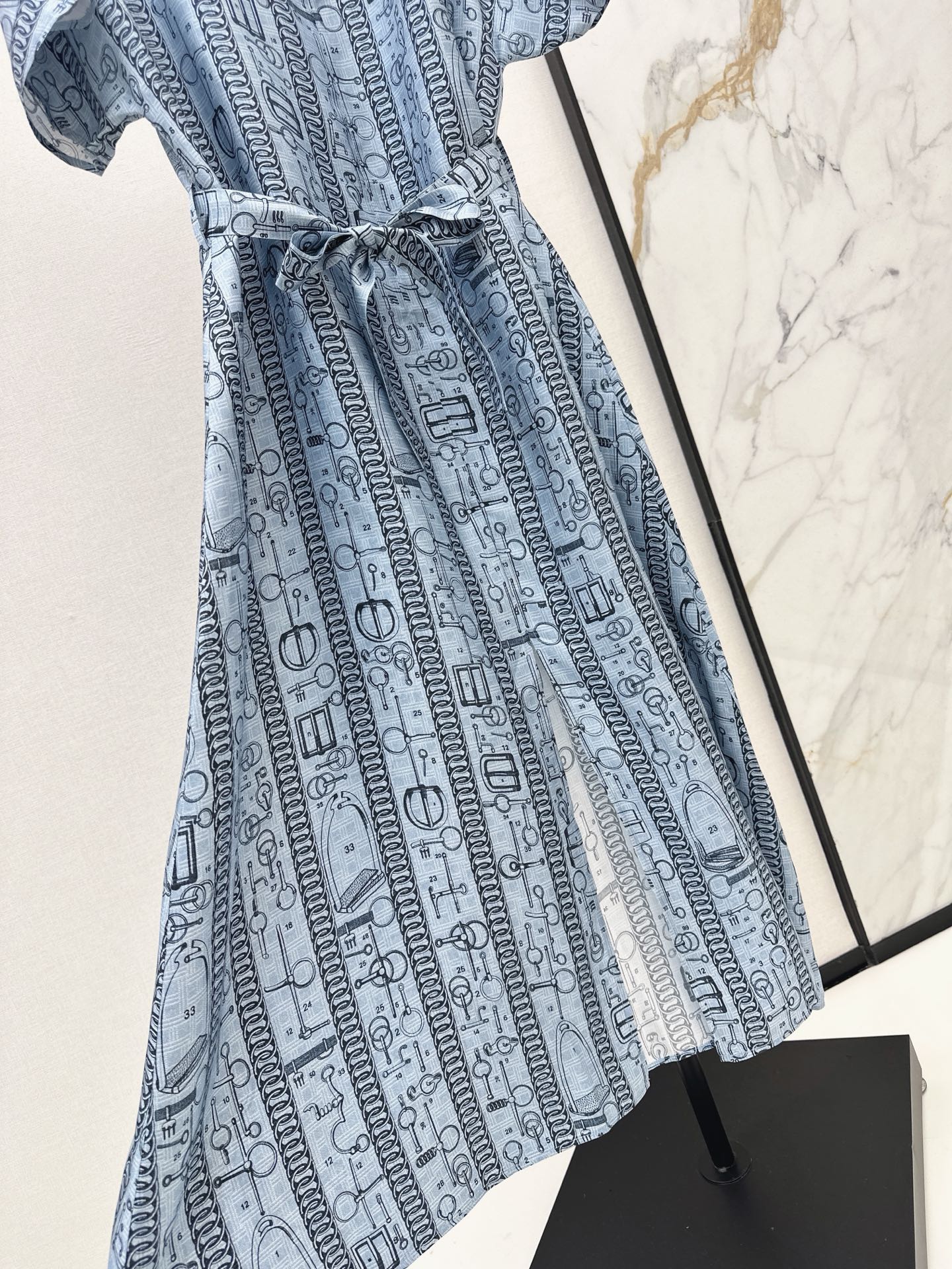 Her 26fw pring silk dress