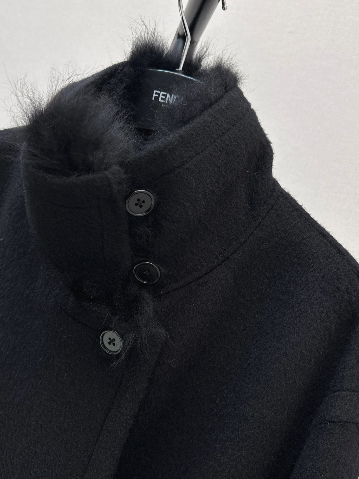 Fen 26fw fur-trim woolen overcoats