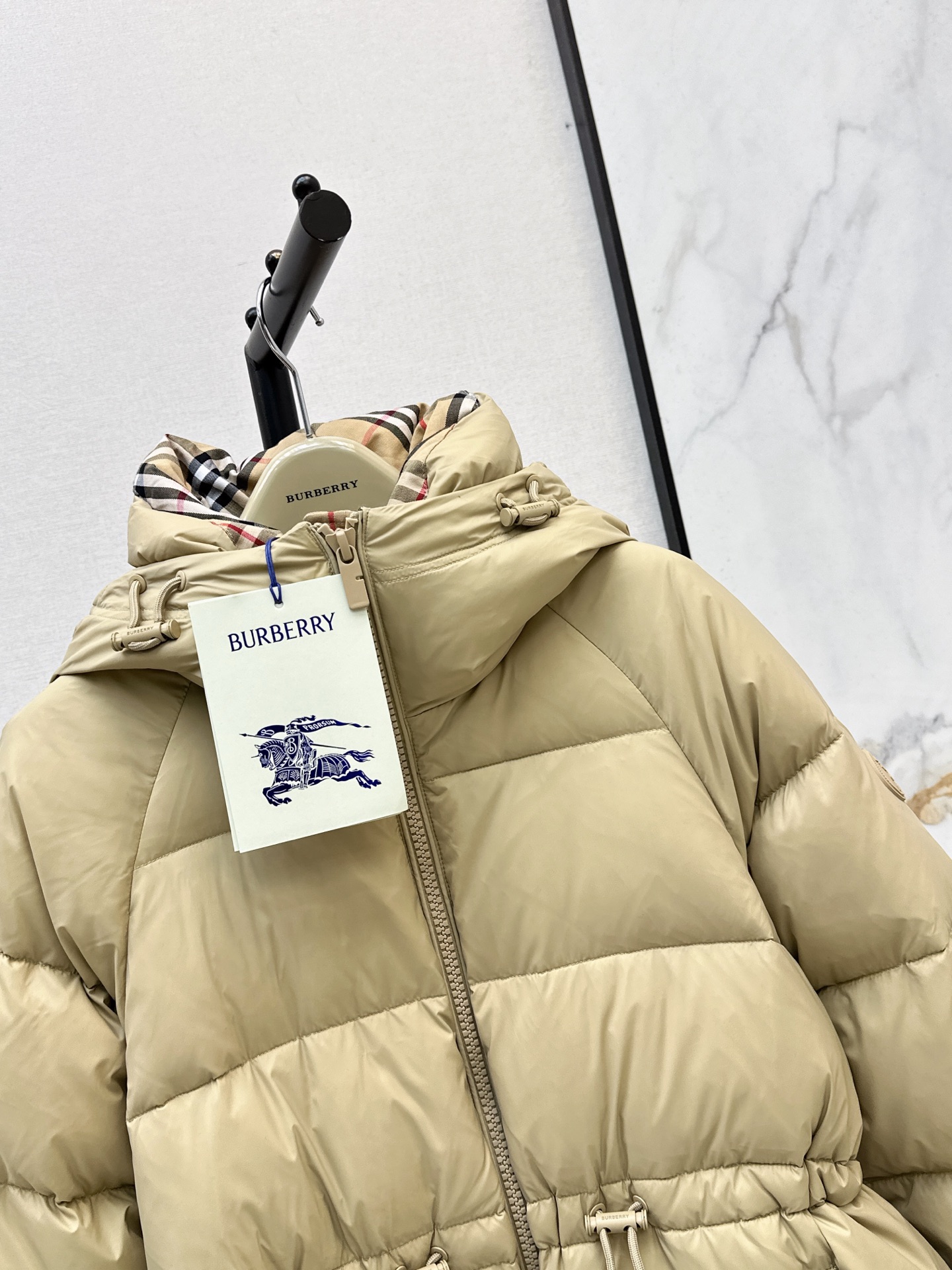 Bur 26fw hooded drawstring down jacket