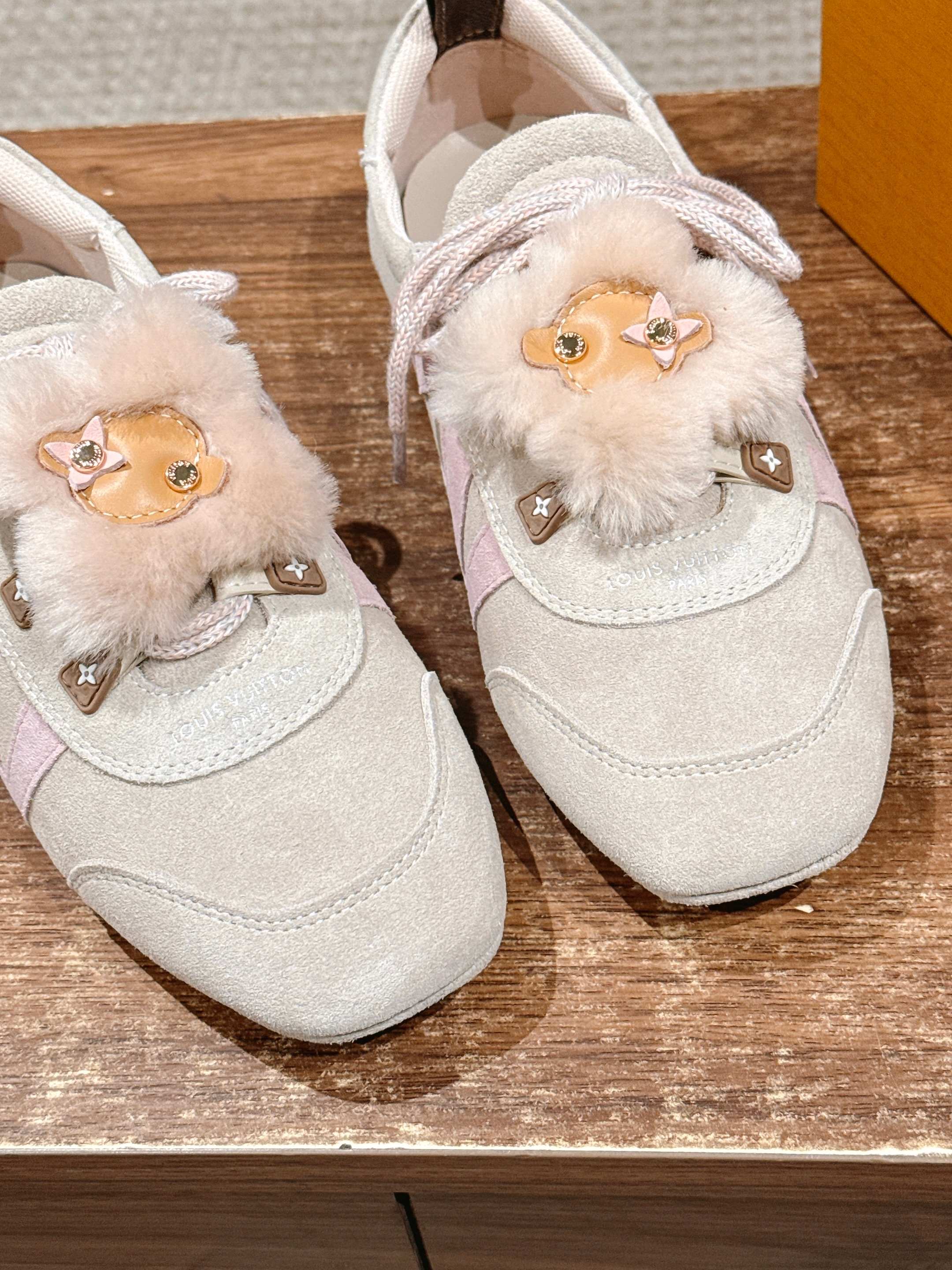 Loui 25fw sneaker