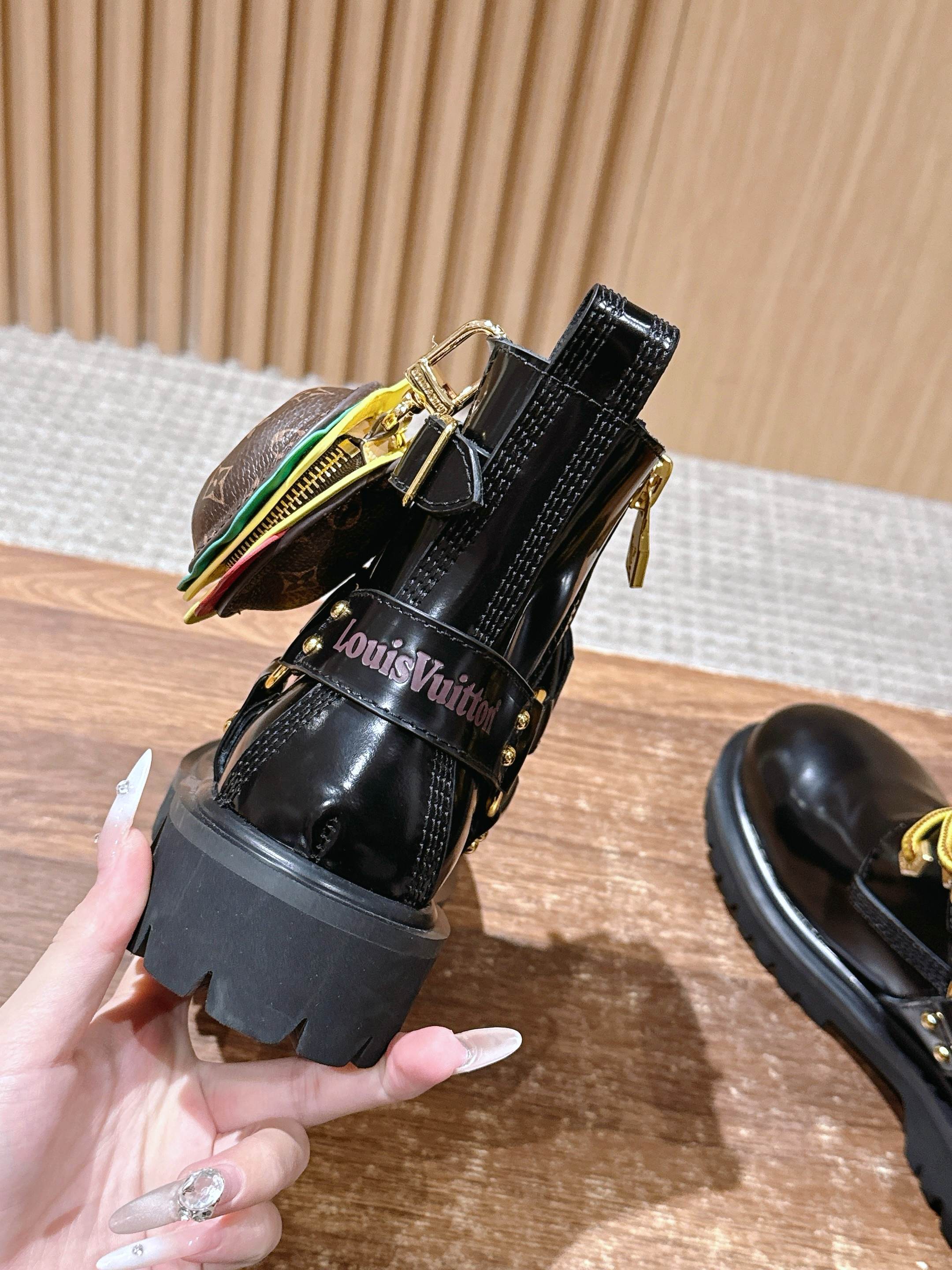 Loui 25fw biker boots