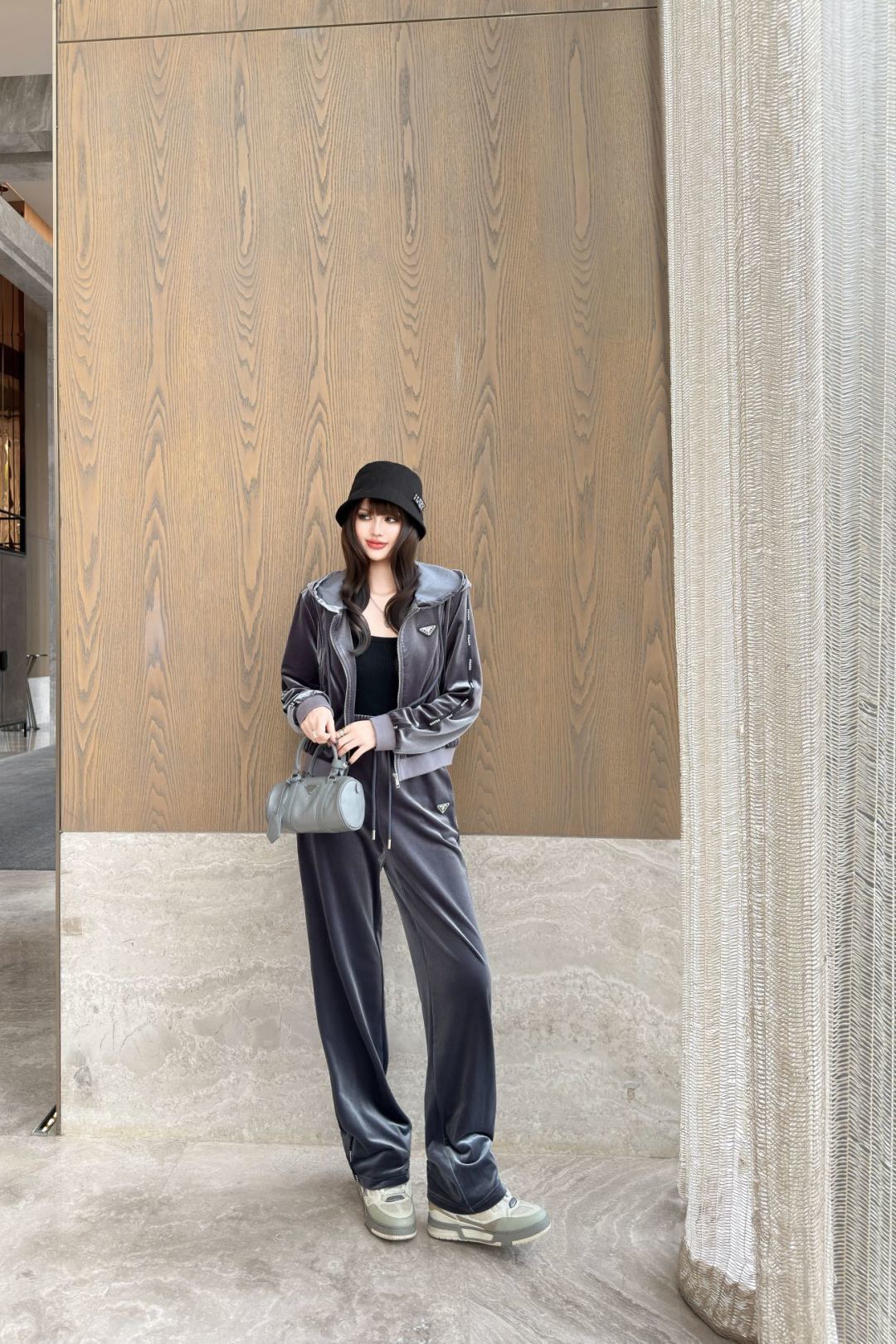 Pra 26fw velvet hooded jacket pant sets