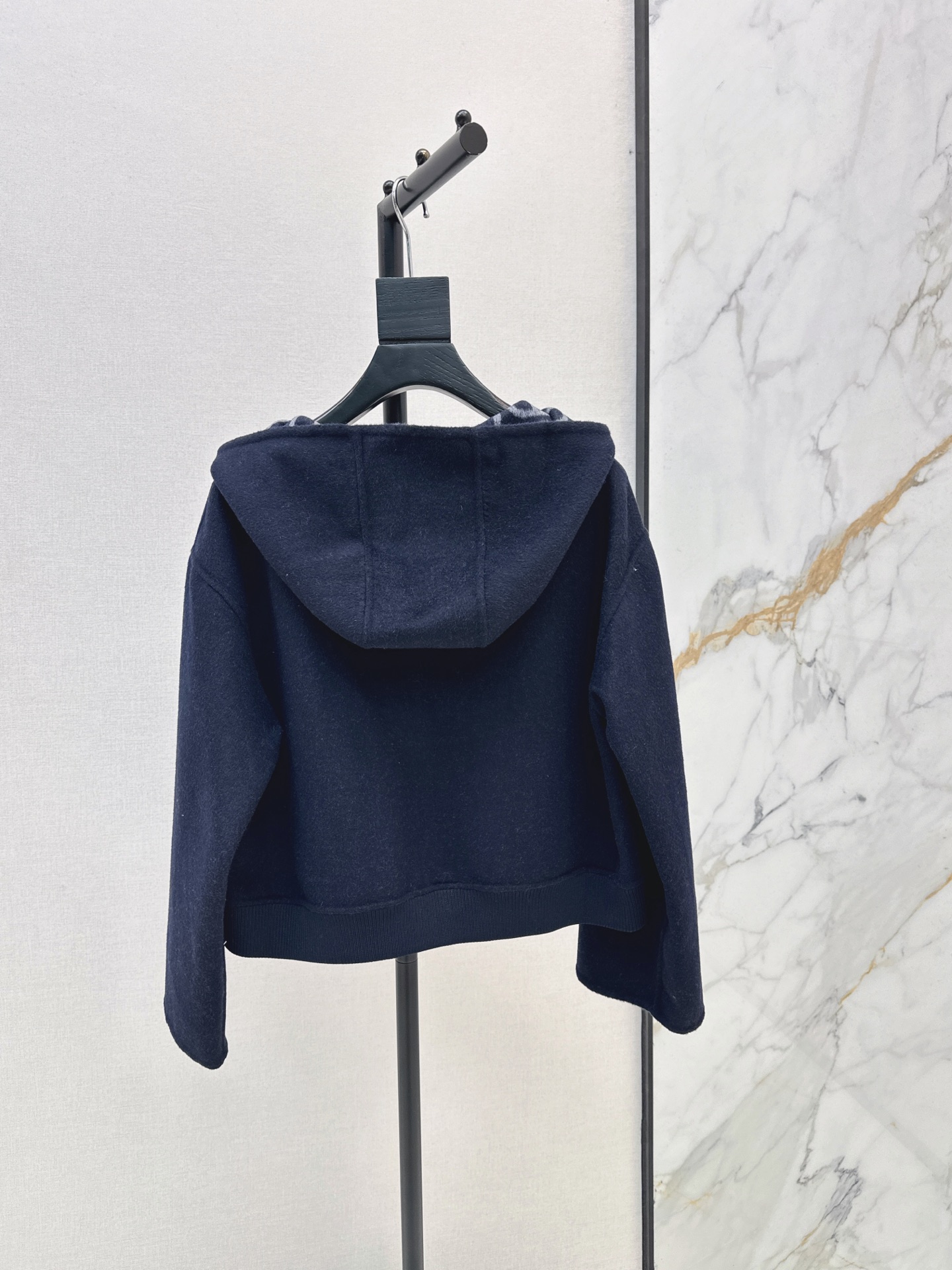 Her 26fw cashmere jacket