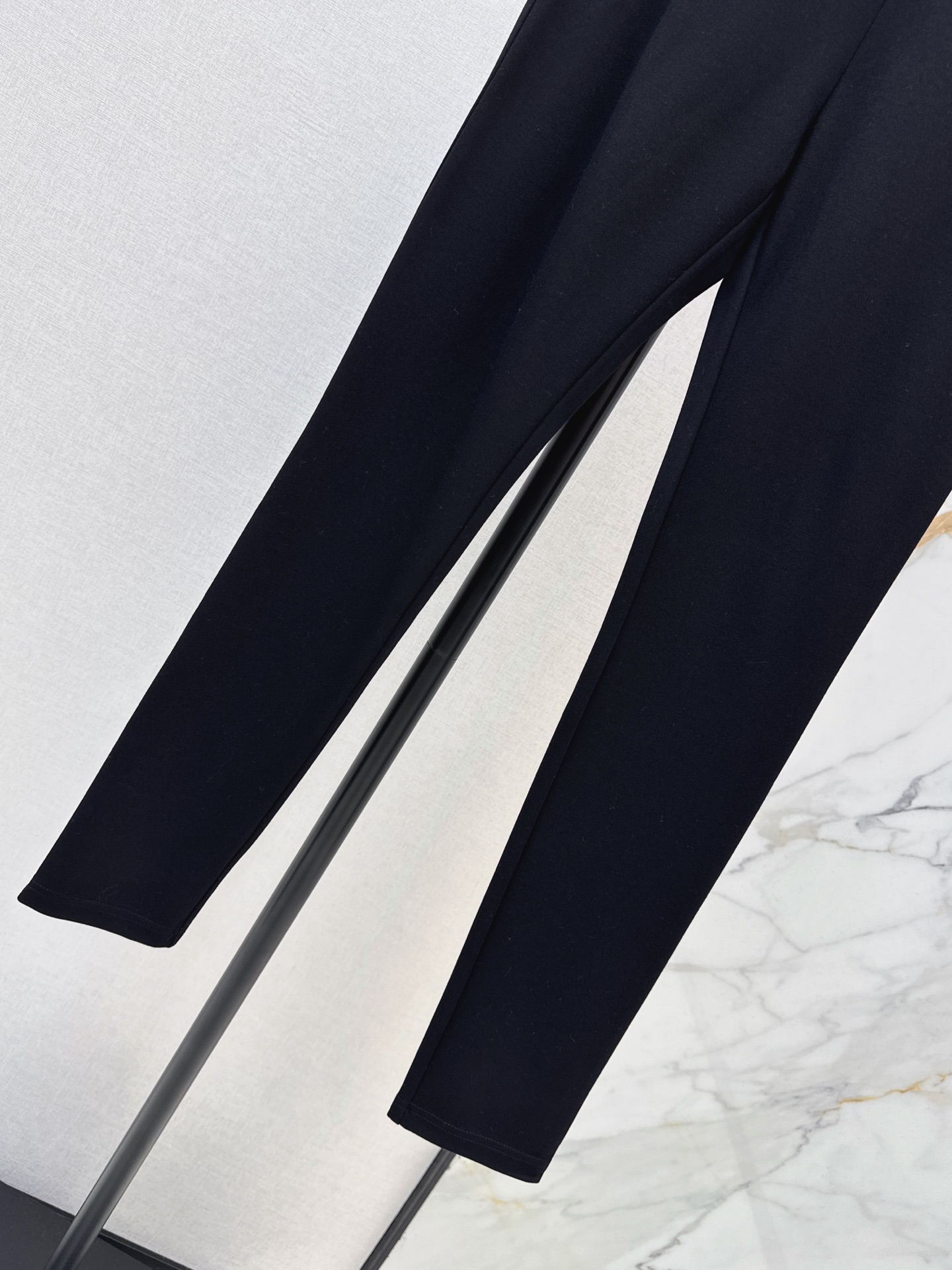 CD 26fw contract-stripe legging