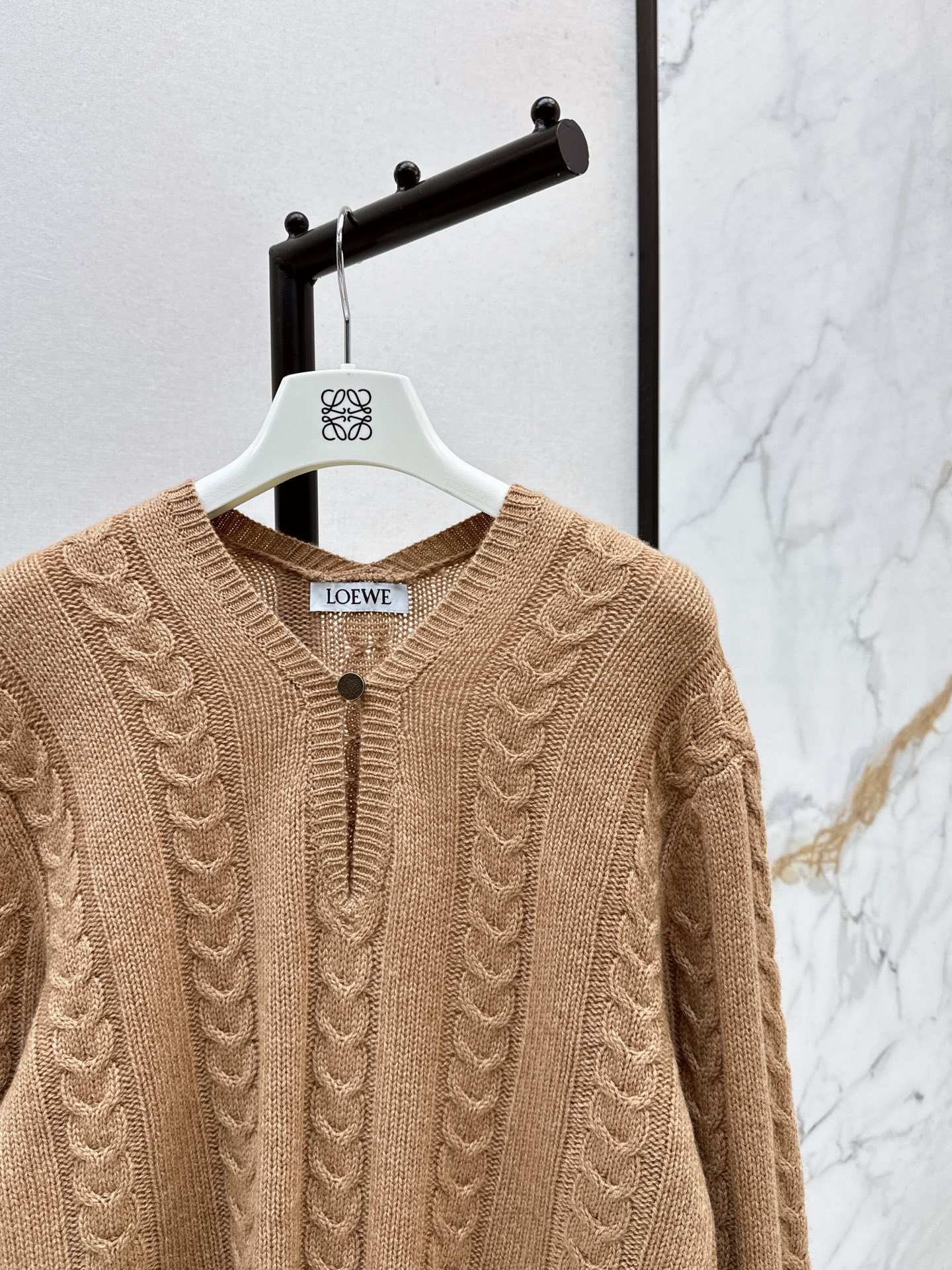 Loe 26fw cashmere sweater