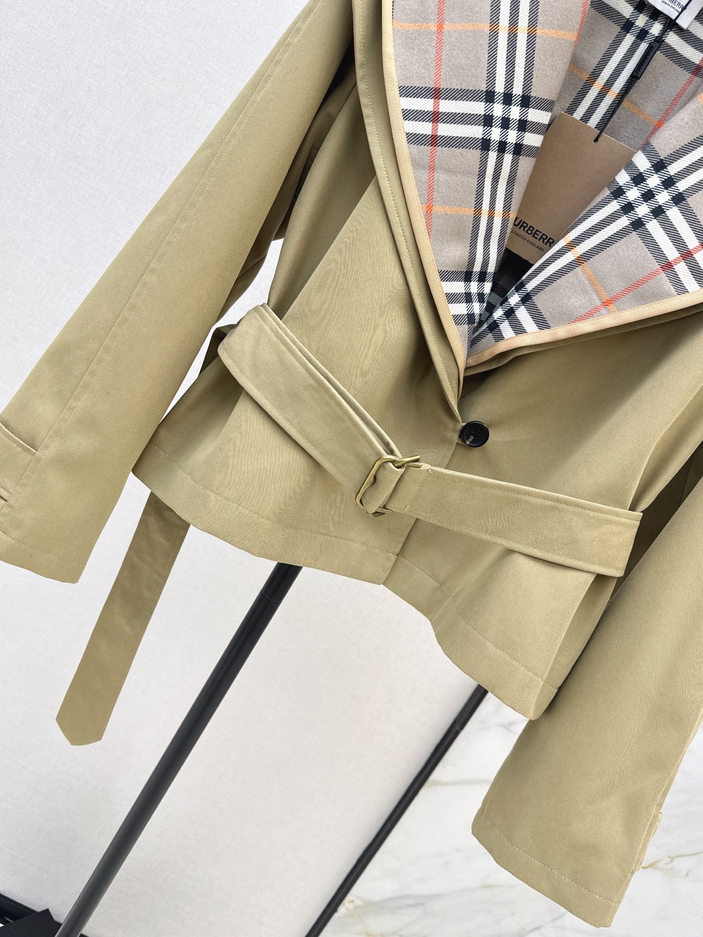Burb 26fw trench coats with plaid lining