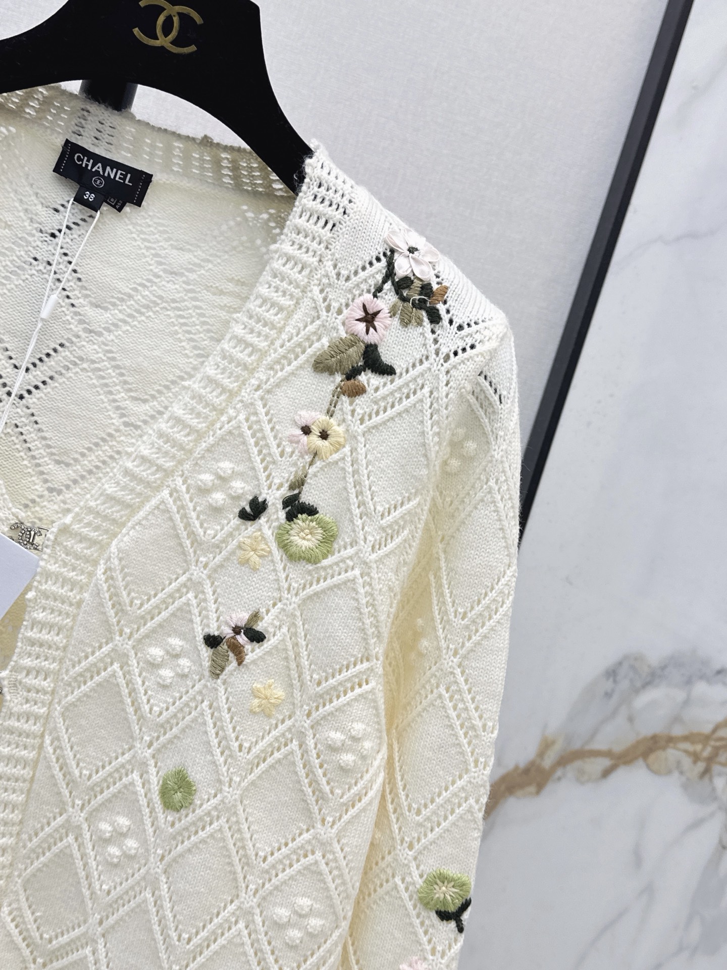 Chan 26fw embroidery knit casrdigan
