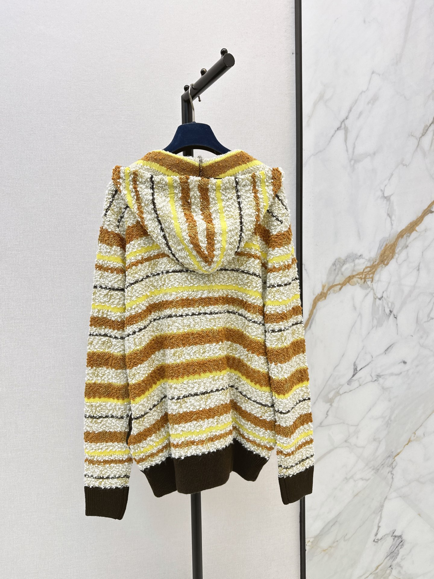 Loui 26fw stripe jacquard knit sweater