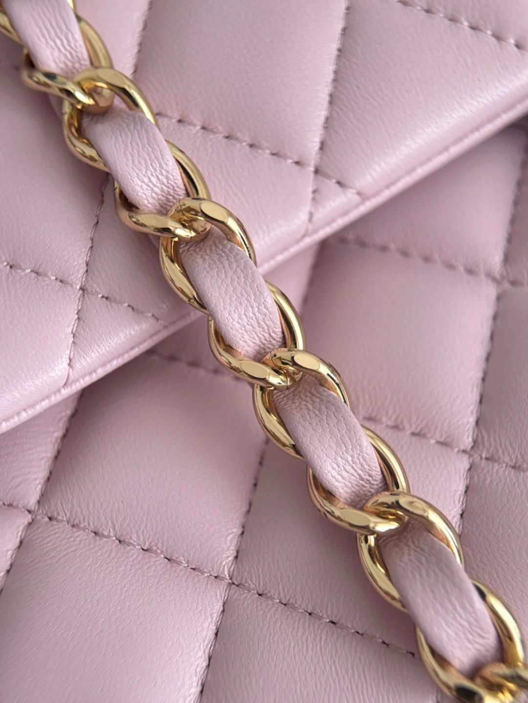 Chan cf25 chain shoulder bag