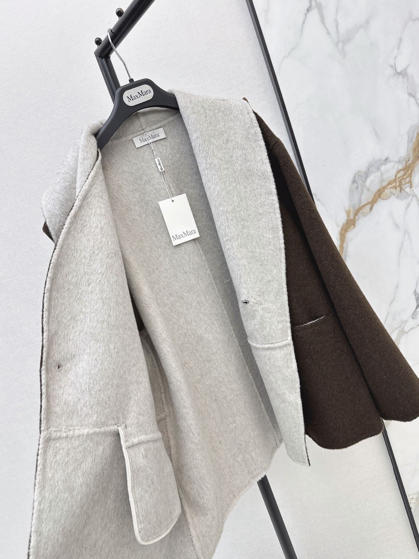 Max 26fw cropped woolen overcoats