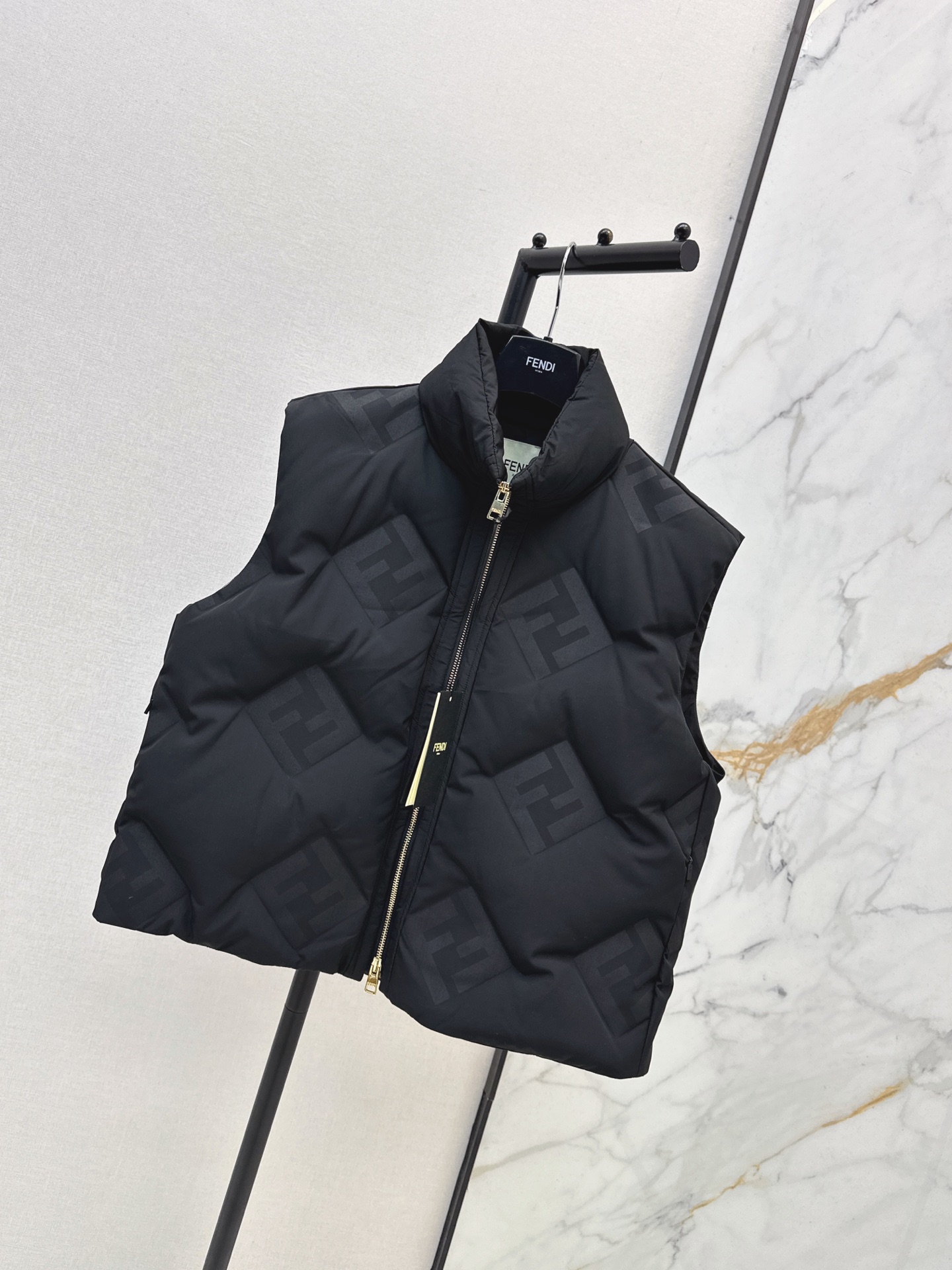 Fen 26fw down vest