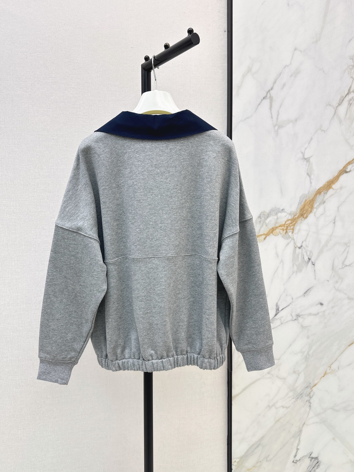 Loe 26fw drawstring sweatshirt