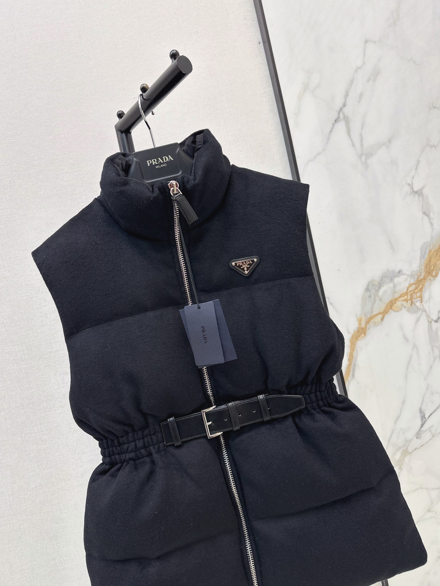 Pra 26fw woolen belted down vest