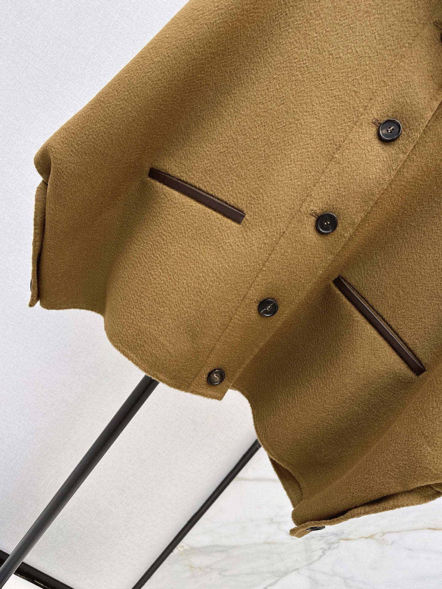 Max 26fw cape jacket