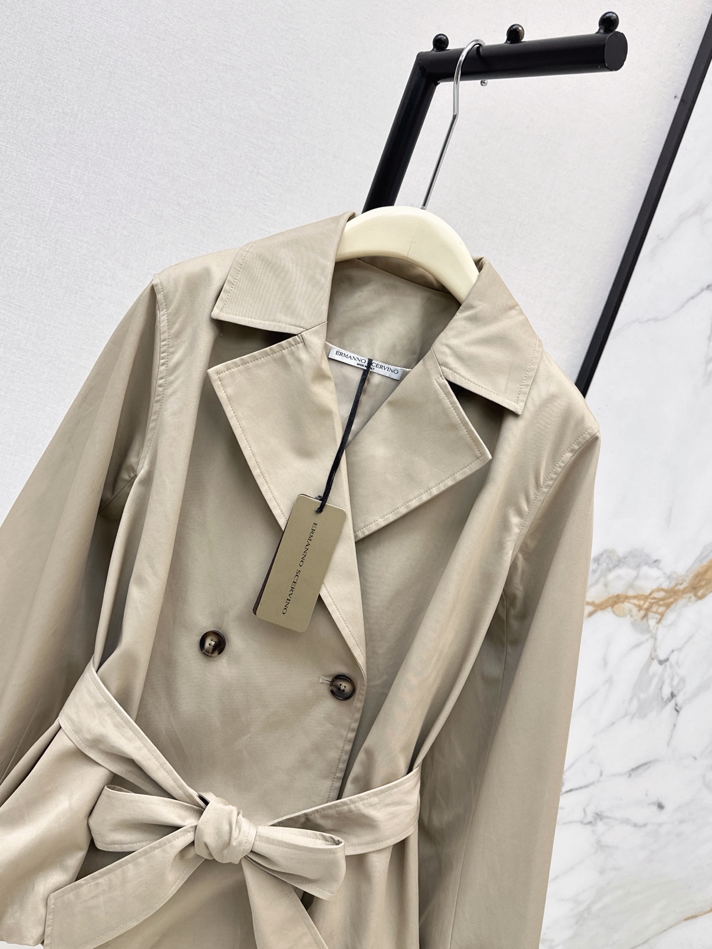 ES 26fw belted cropped trench jacket