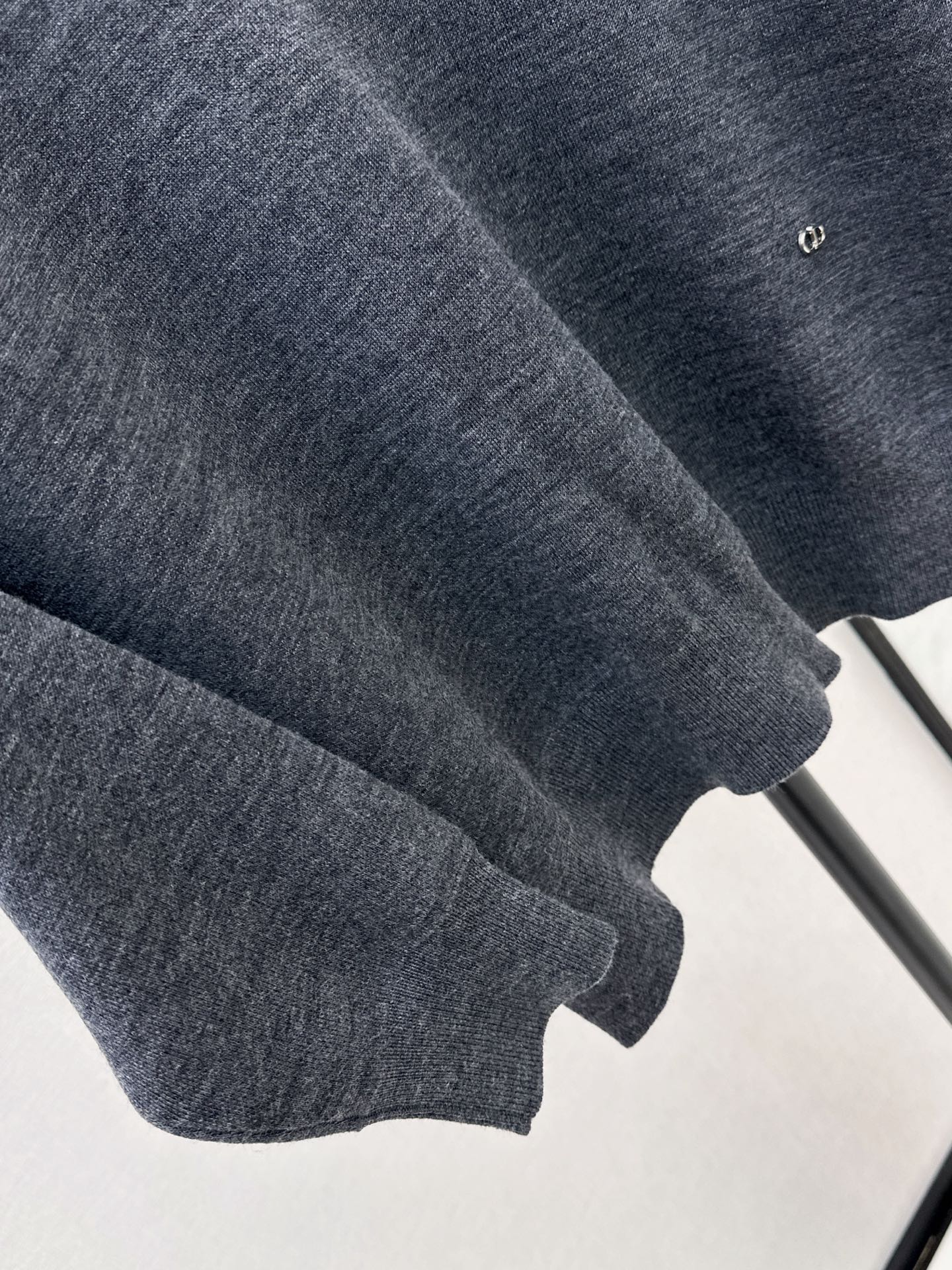 CD 26fw lace contract sweater