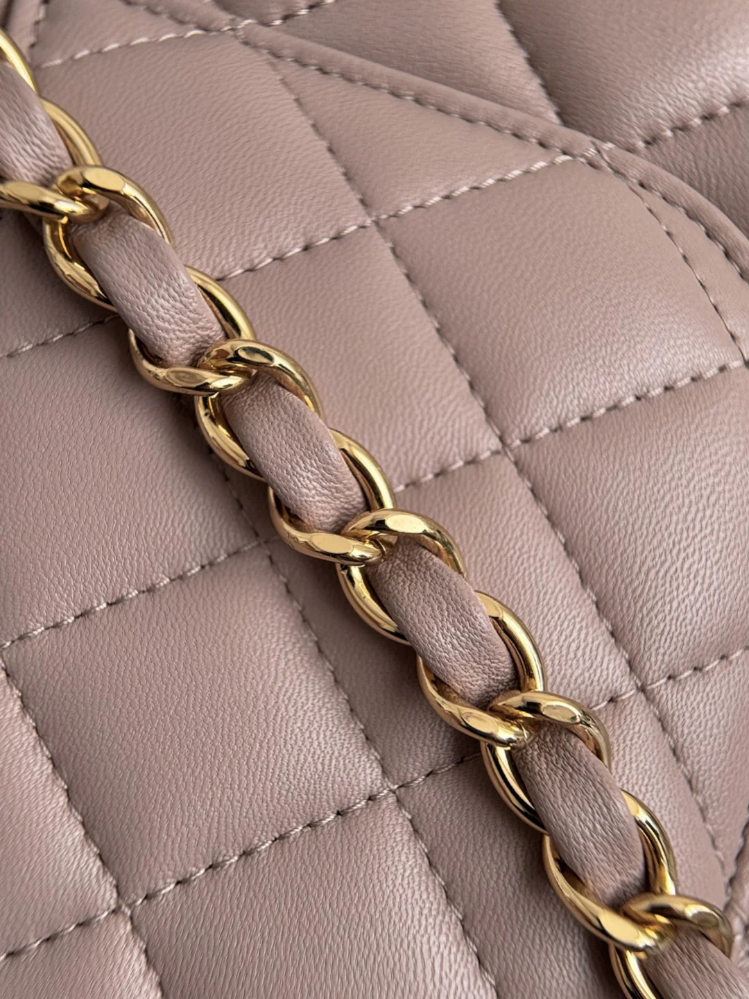 Chan cf23 chain shoulder bag