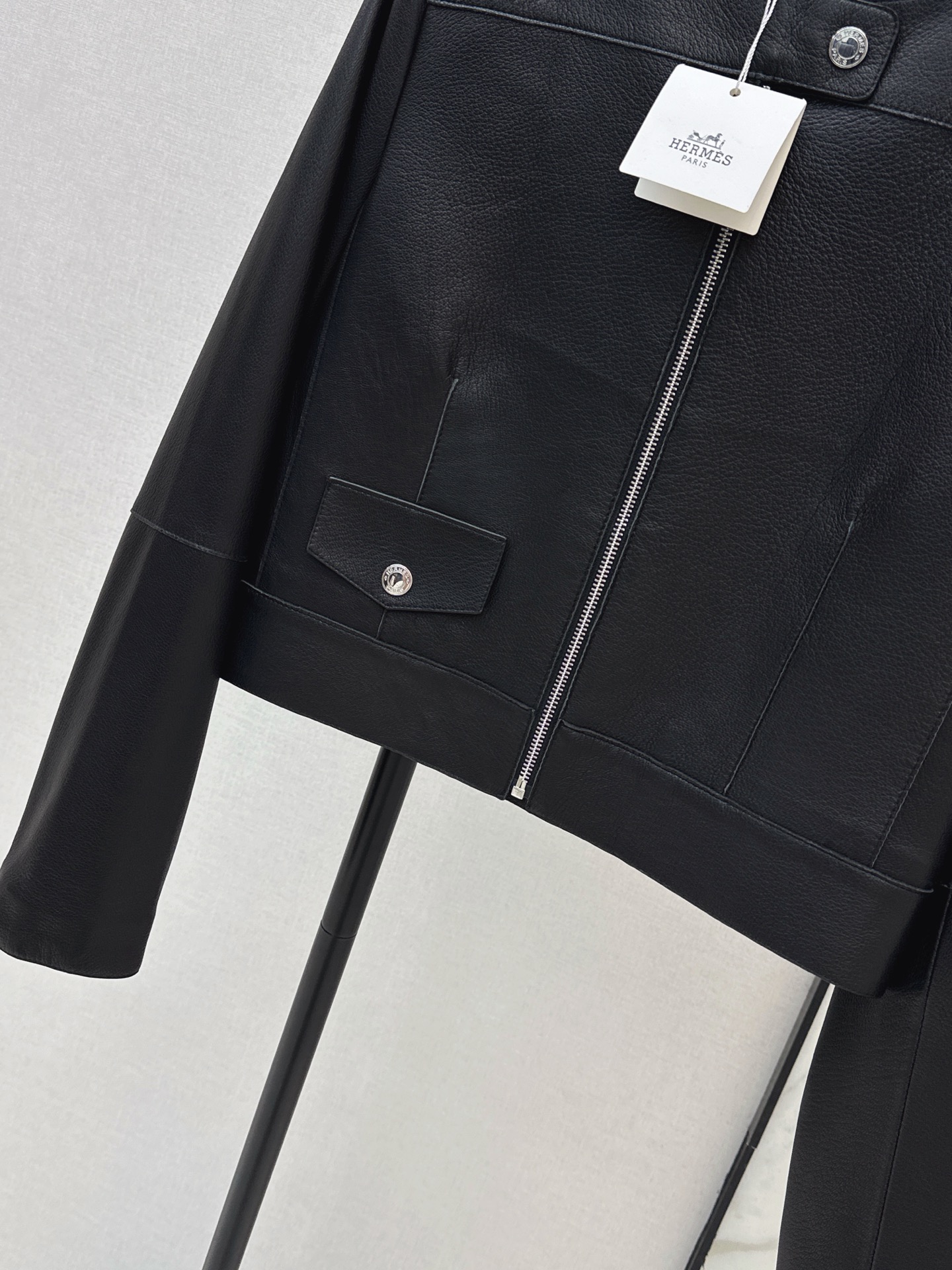 Her 26fw leather jacket