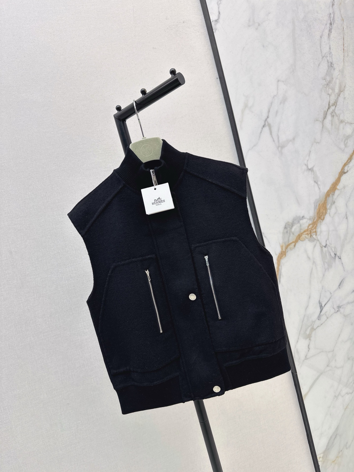 Her 26fw woolen vest jacket