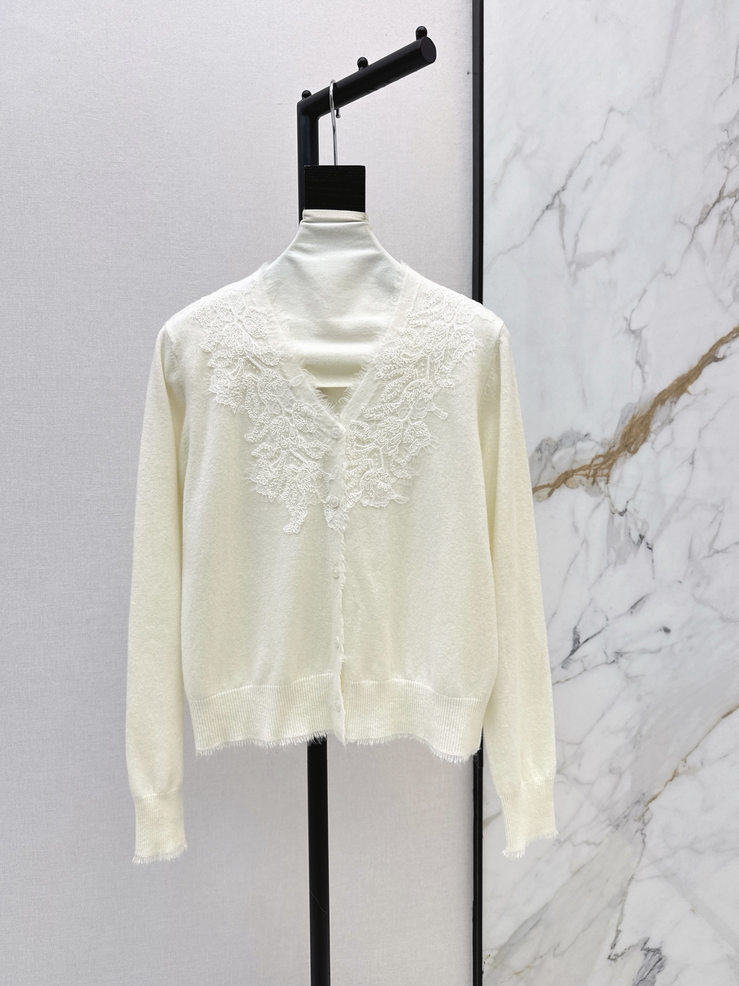 ES 26fw knit cardigan