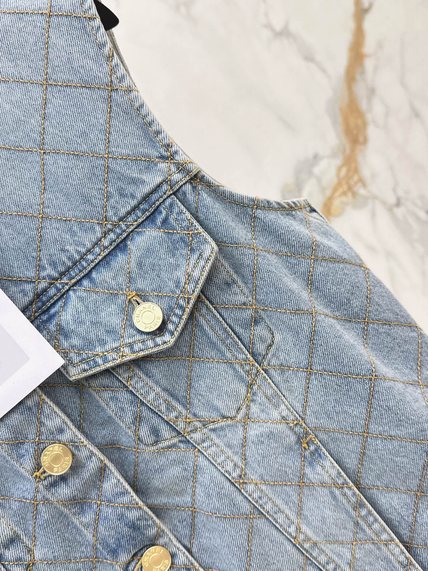 Chan 26fw cropped vest jacket