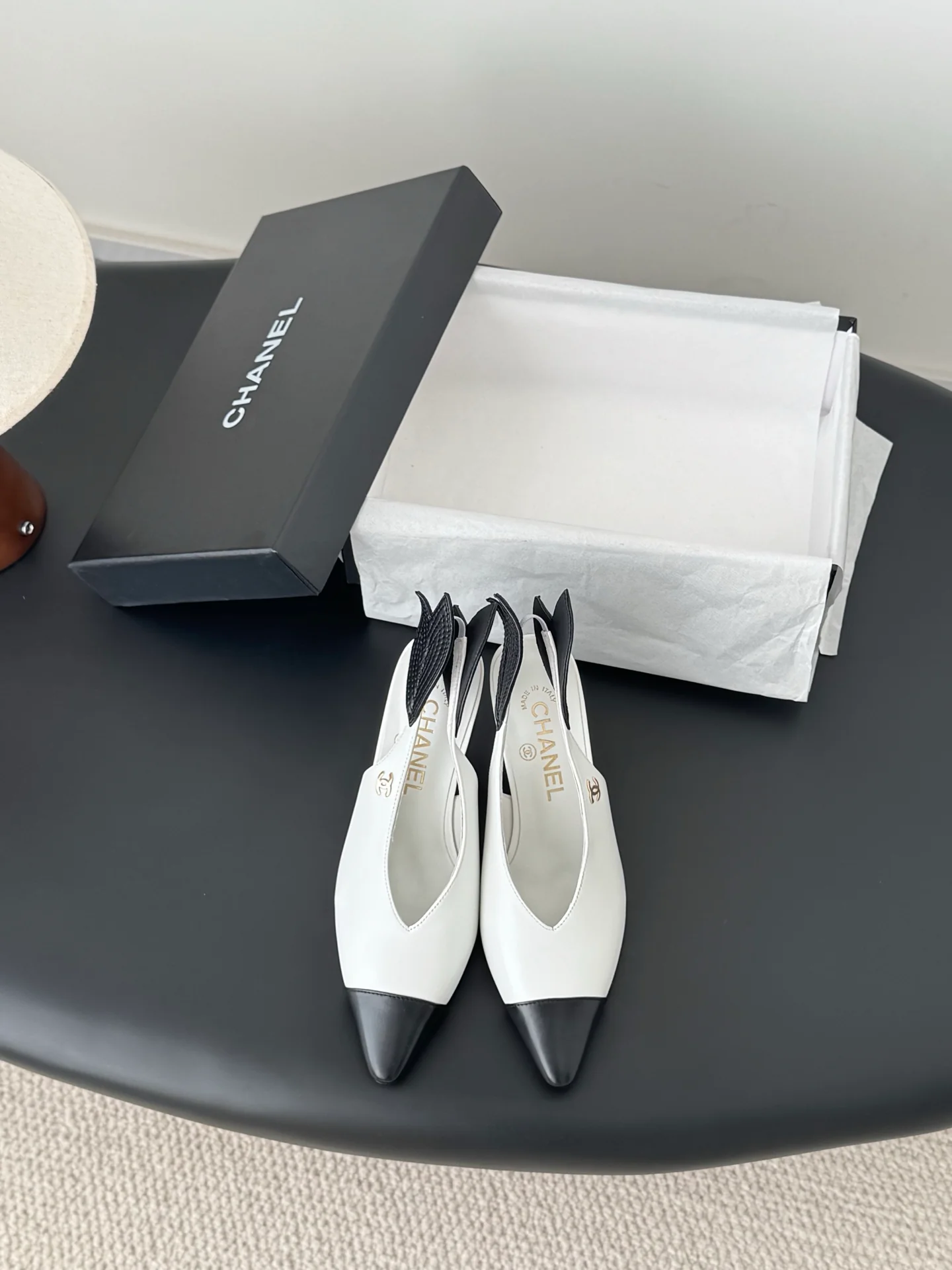 Chan 26ss slingback heels