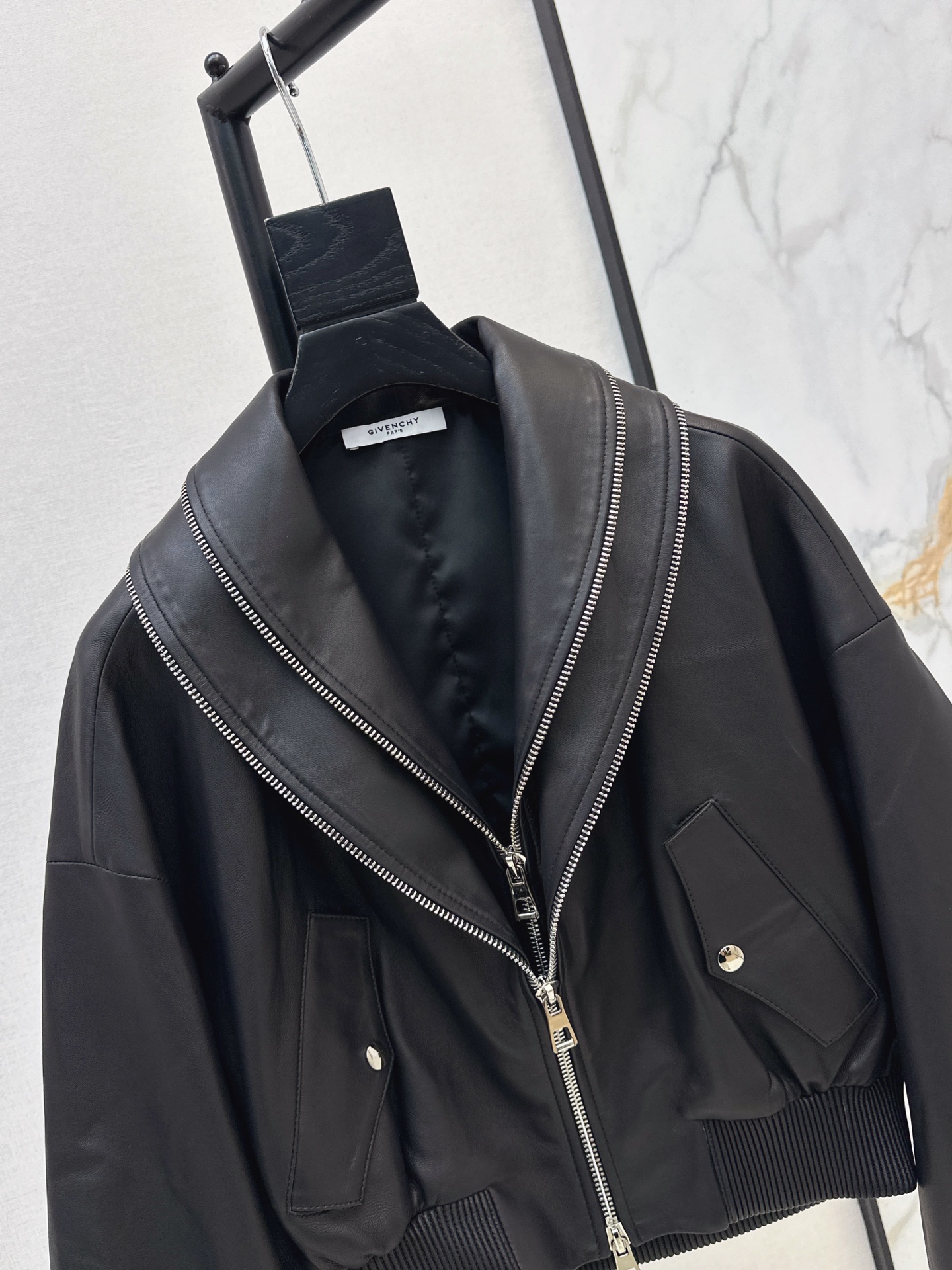 Giv 26fw leather zipper jacket