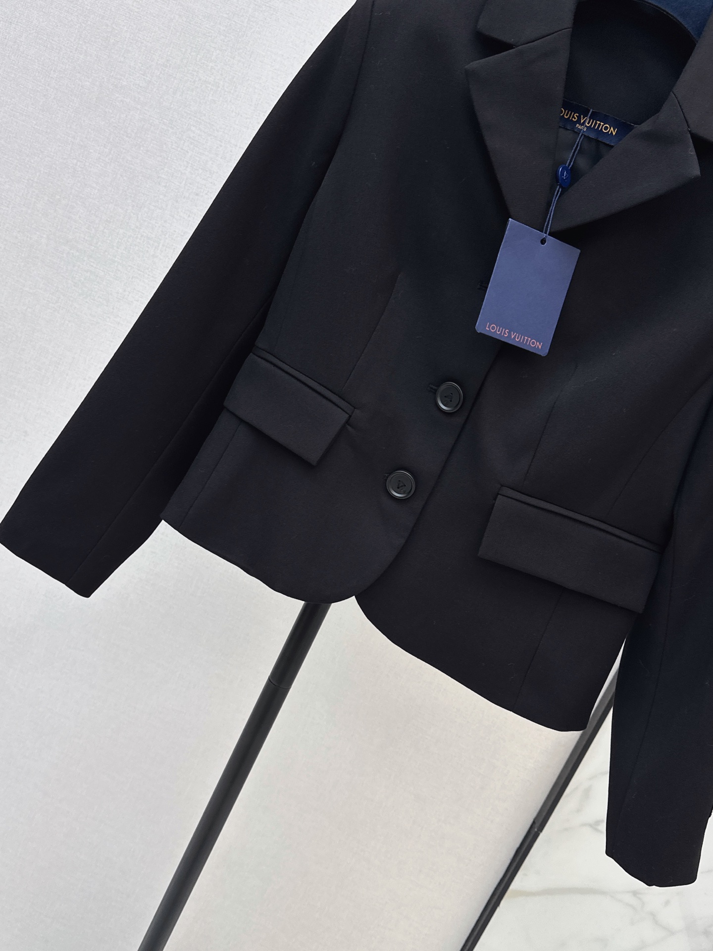 Loui 26fw cropped blazer