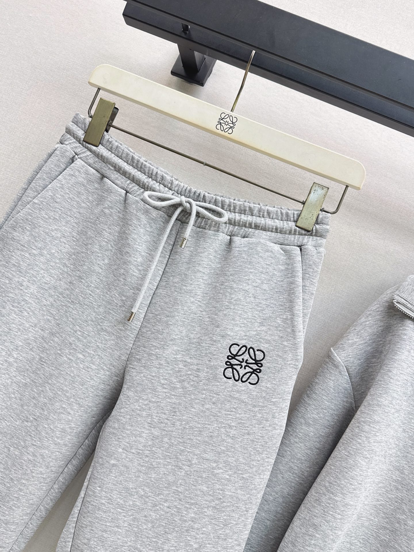 Loe 26fw half-zip sweatshirt pants sets