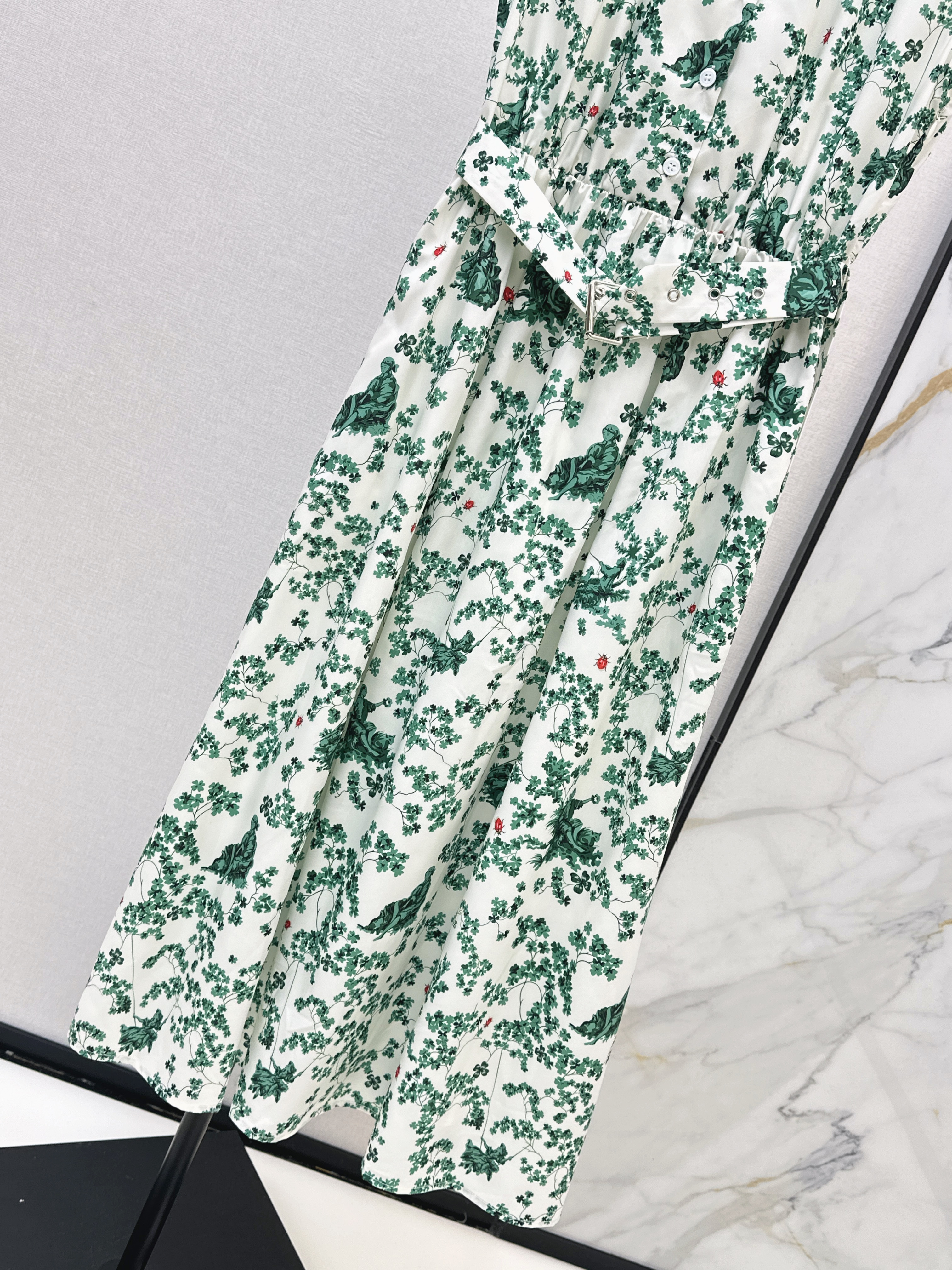 CD 26ss sleeveless print dress