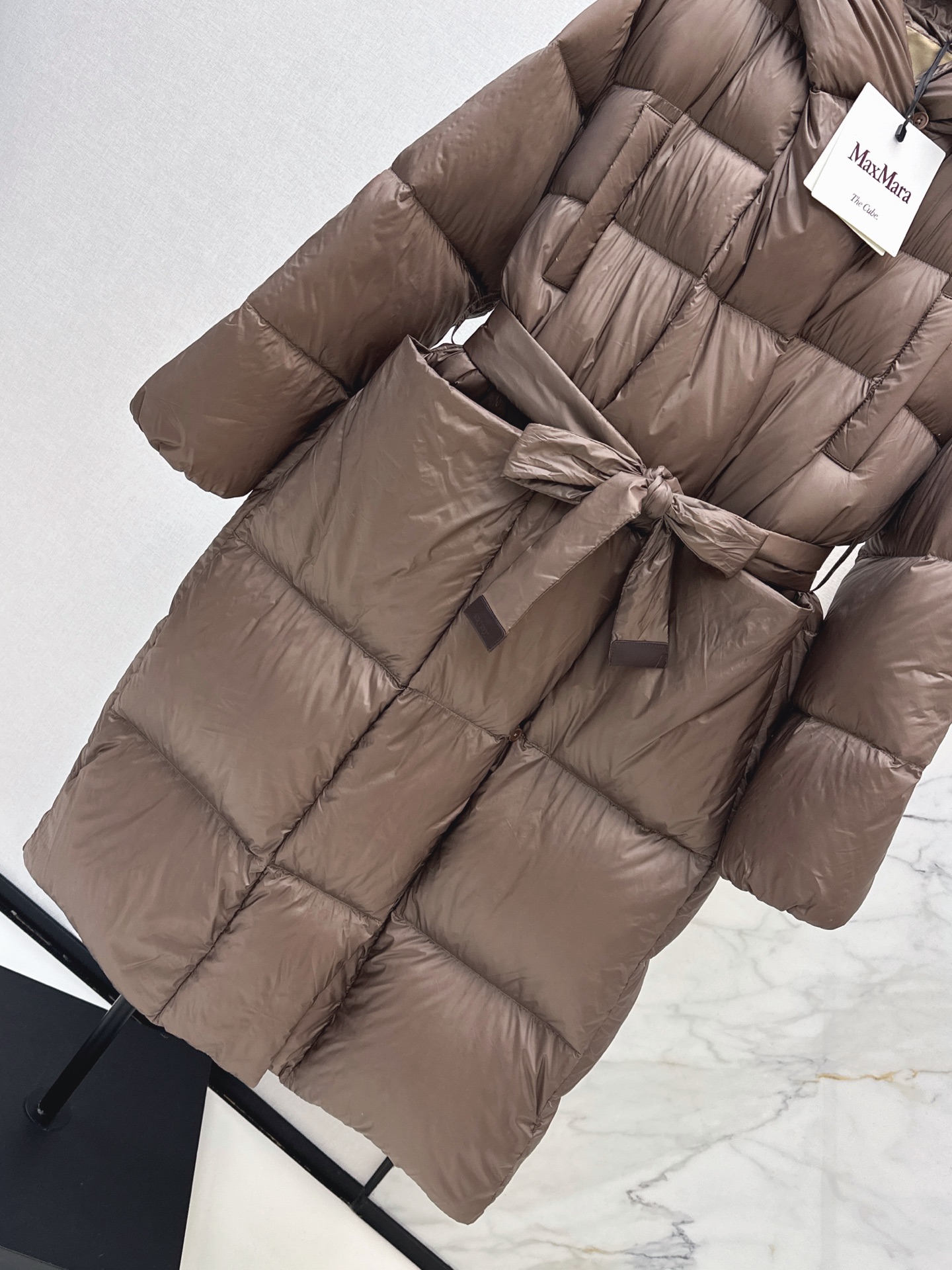 Max 26fw long hooded down jacket