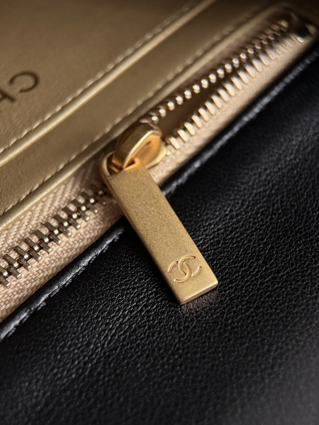 Chan cf18 chain shoulder bag