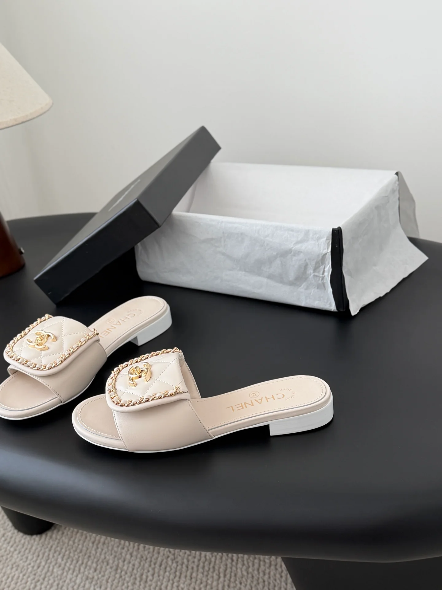 Chan 26ss sandals