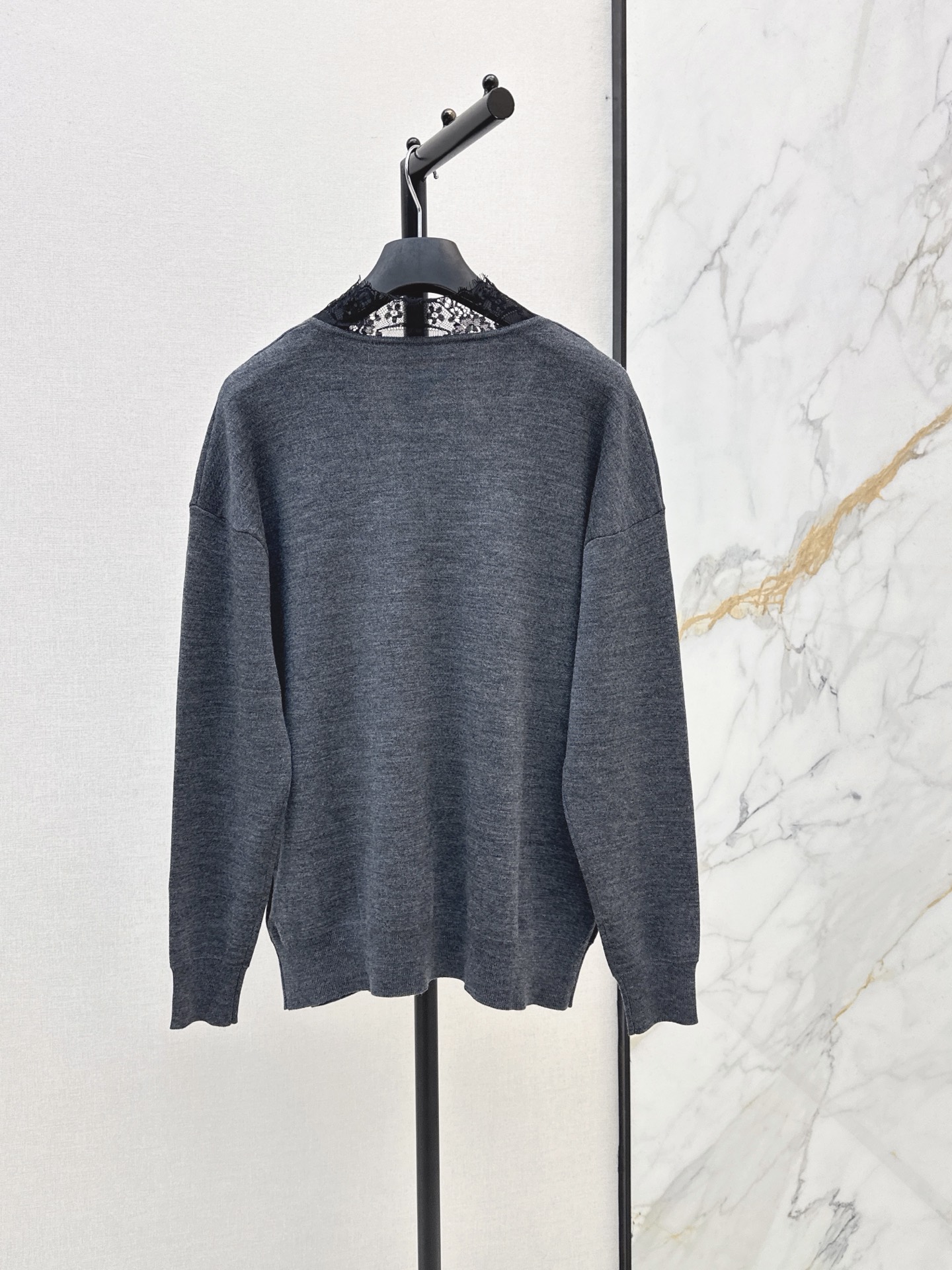 CD 26fw lace contract sweater
