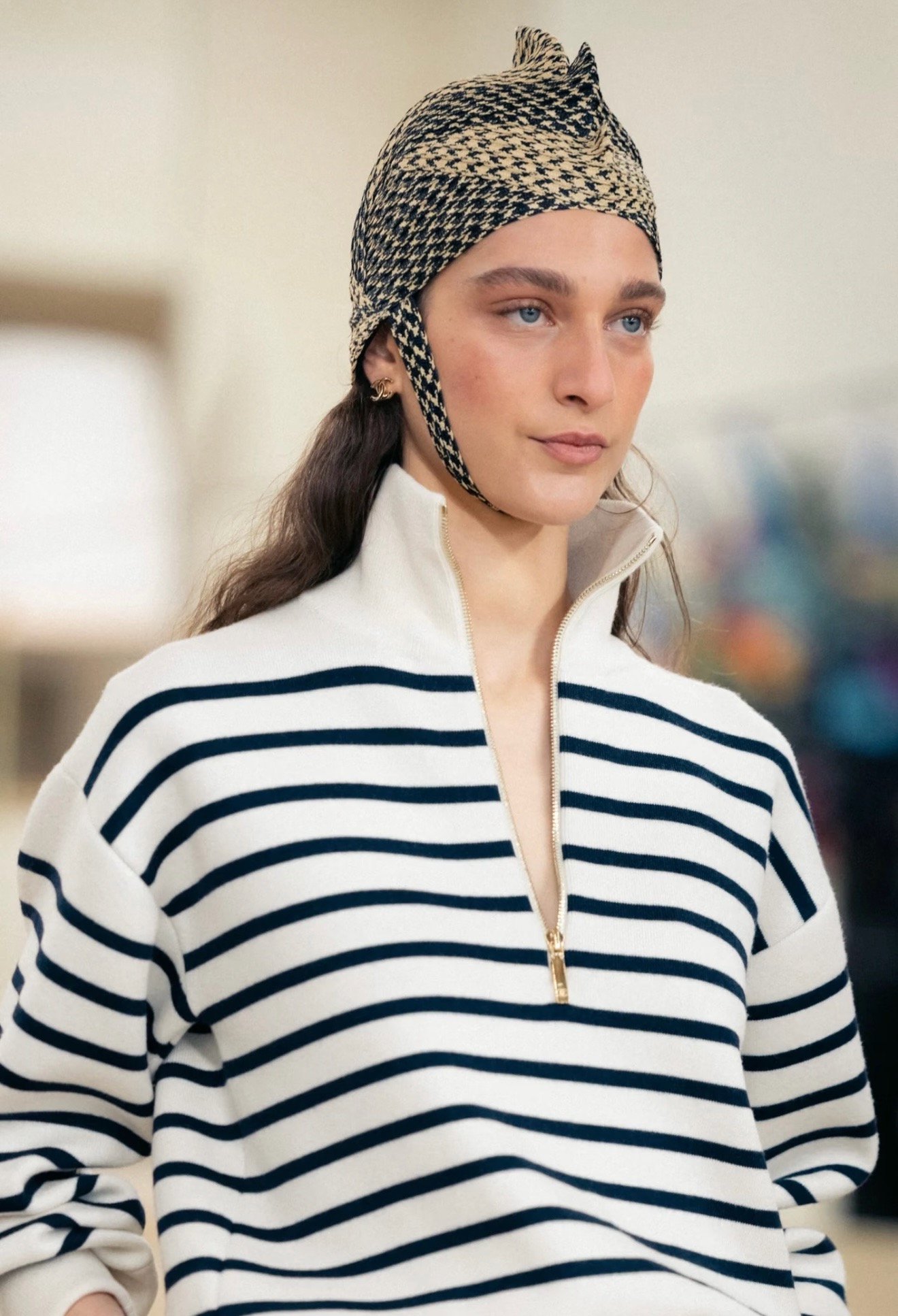 Chan 26fw stripe zip-up knit sweater
