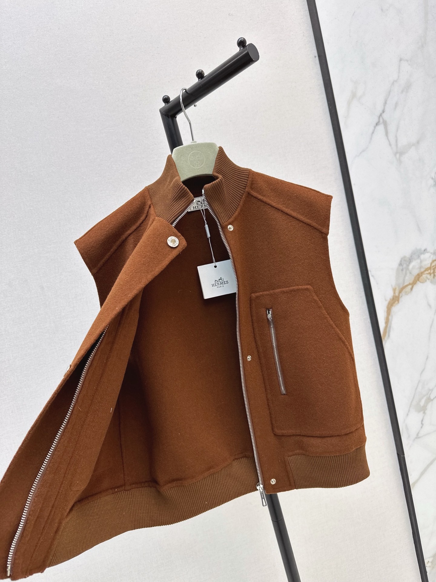 Her 26fw woolen vest jacket