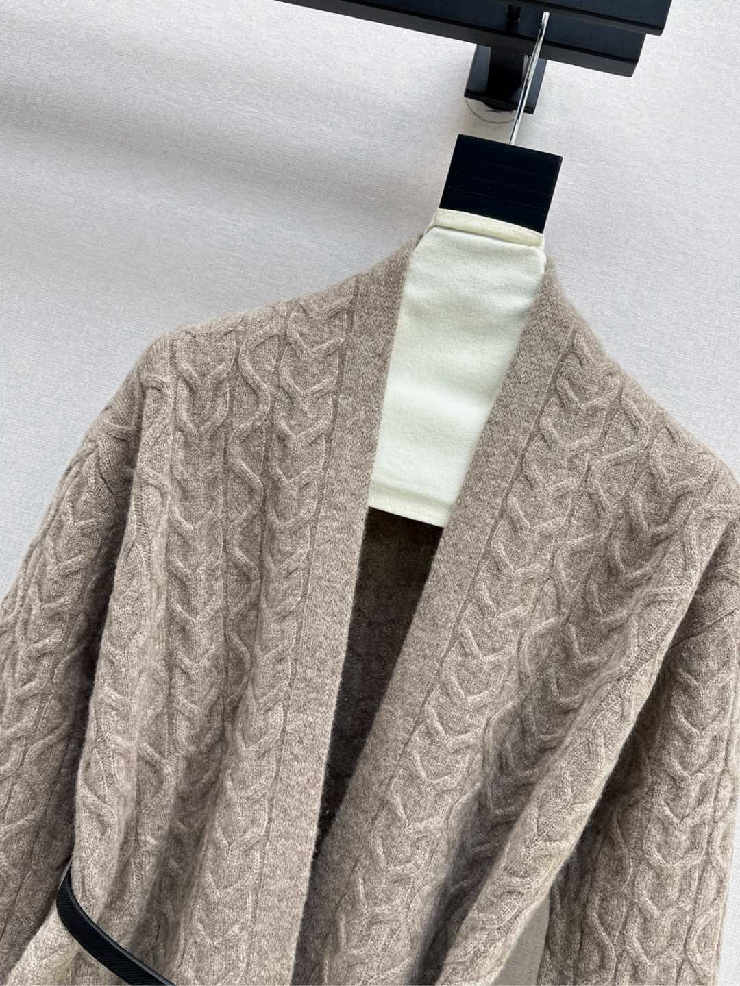 Her 26fw belted cardigan