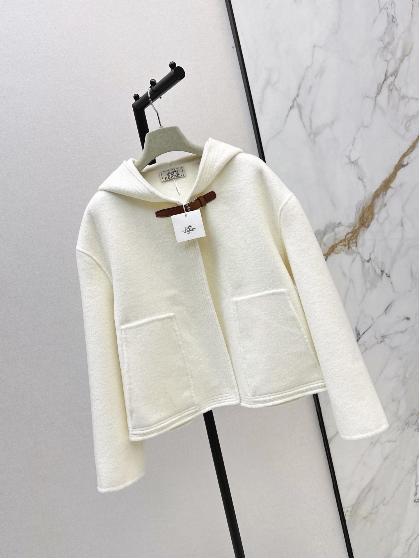 Her 26fw woolen hooded jacket