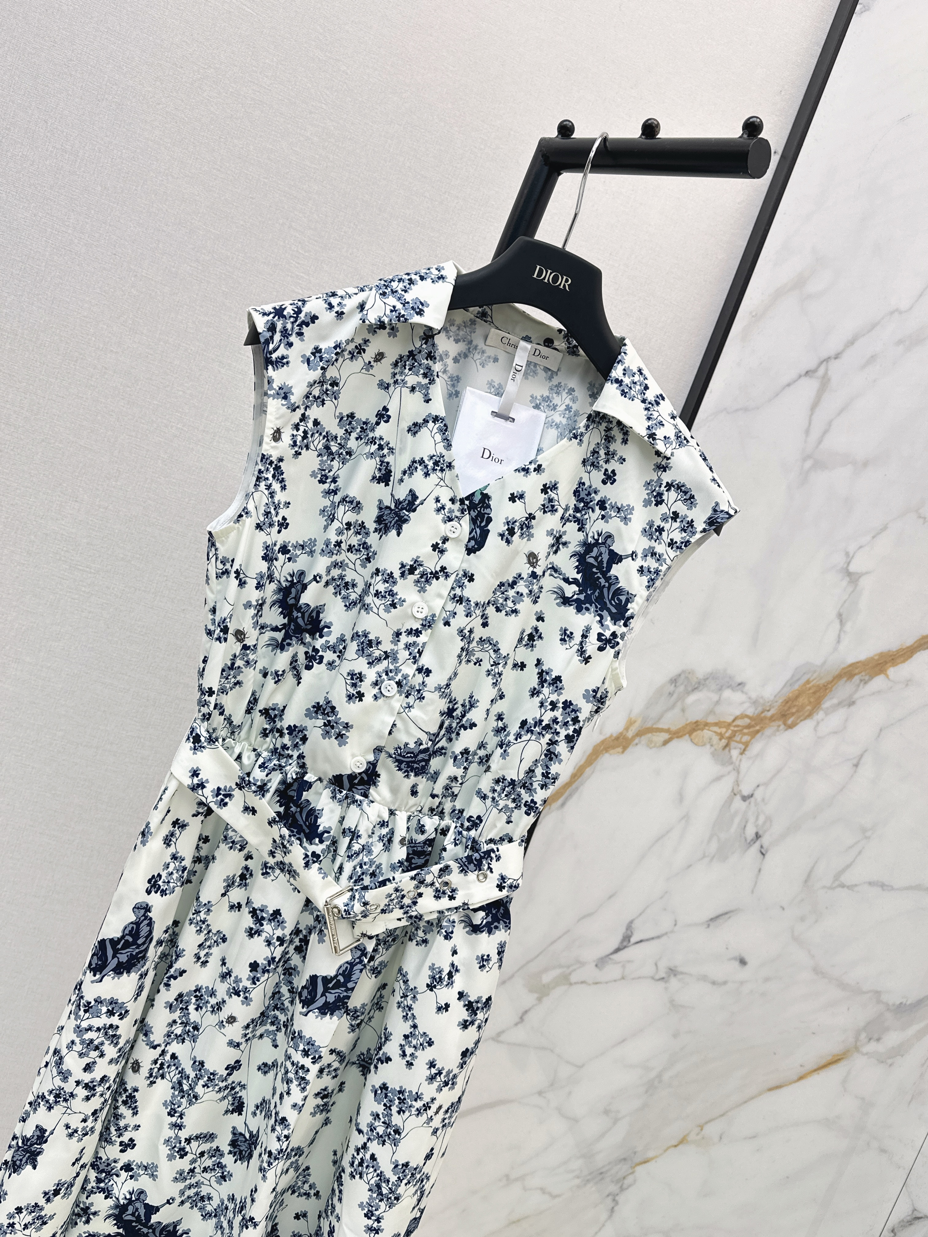 CD 26ss sleeveless print dress