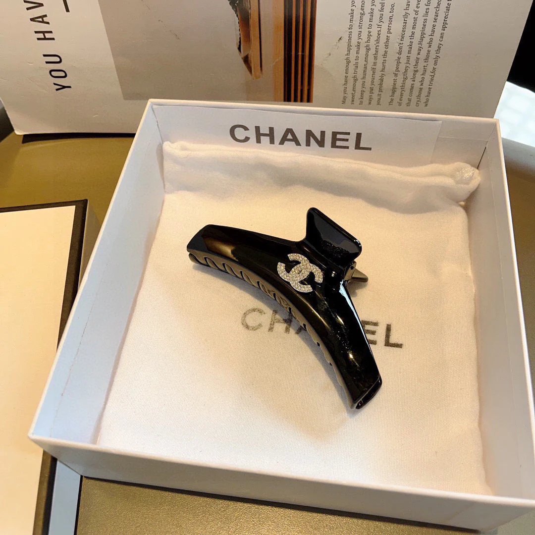 Ch hair clips