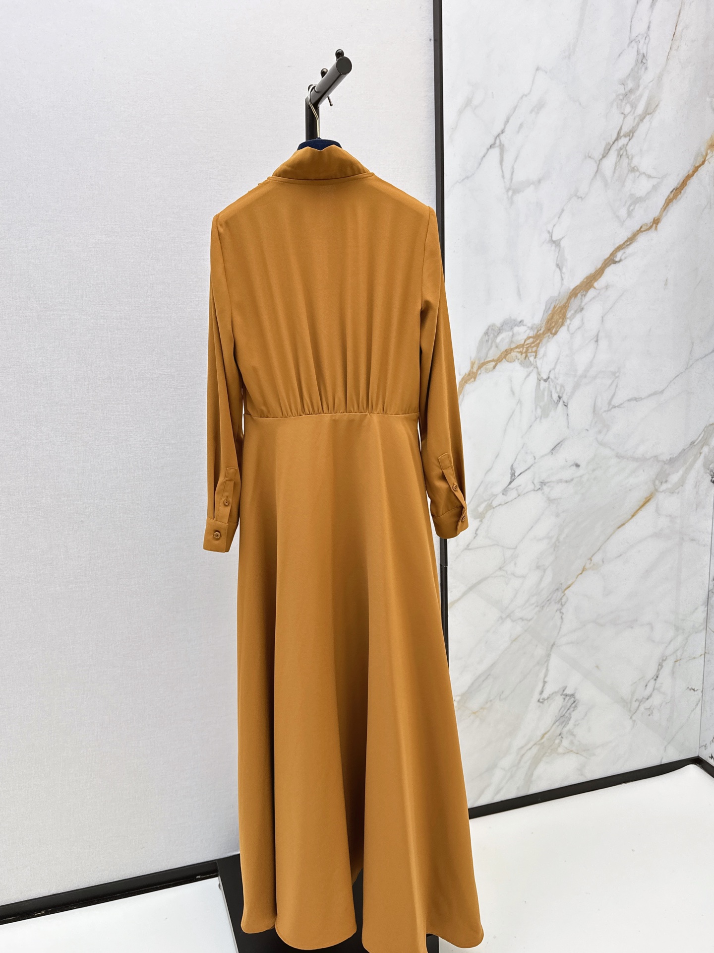 Loui 26fw ruffle dress