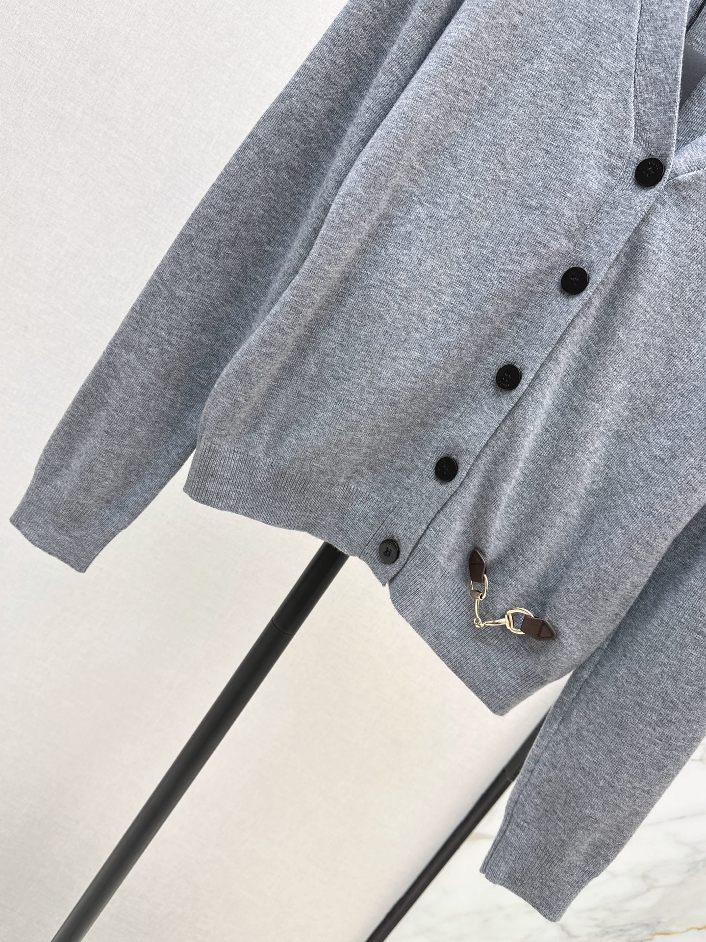 Guc 26fw knit cardigan